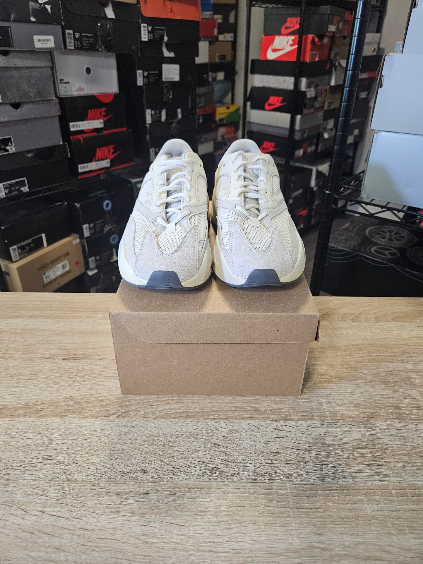 Size 10 - YZY 700 Low Analog