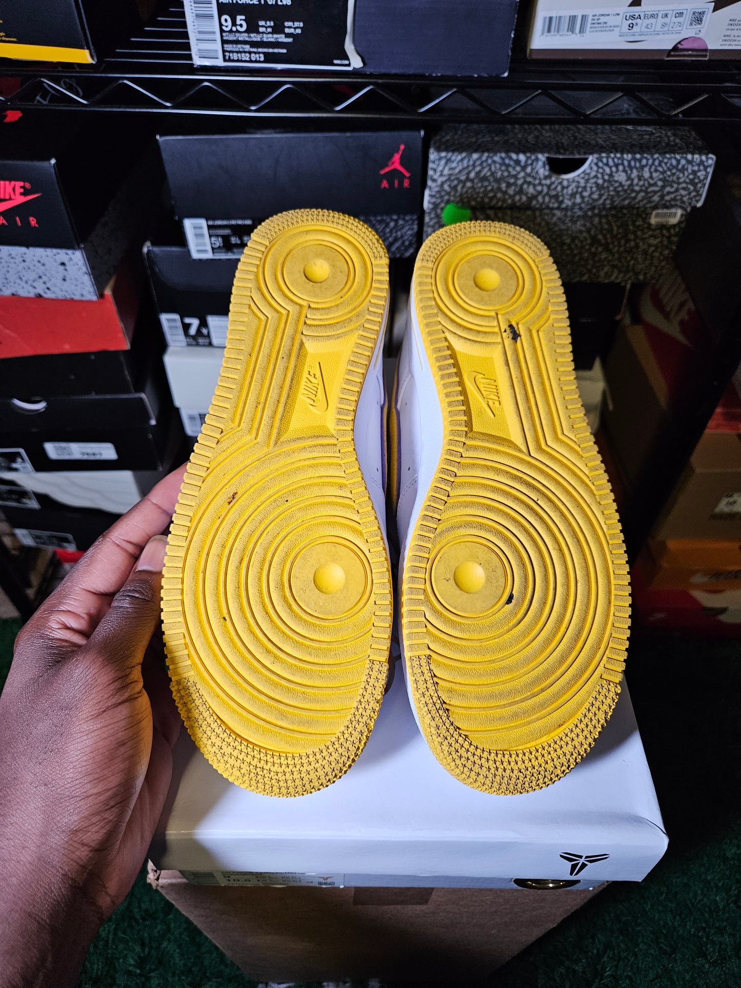 Size 9 - Kobe Bryant x Air Force 1 Retro QS Low Lakers Home