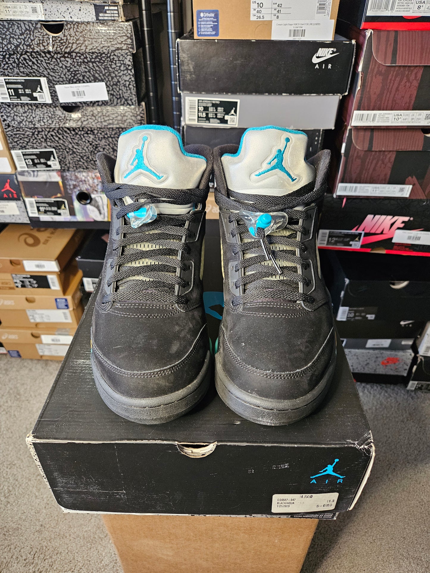 Size 11.5 - AJ 5 Retro Mid Aqua