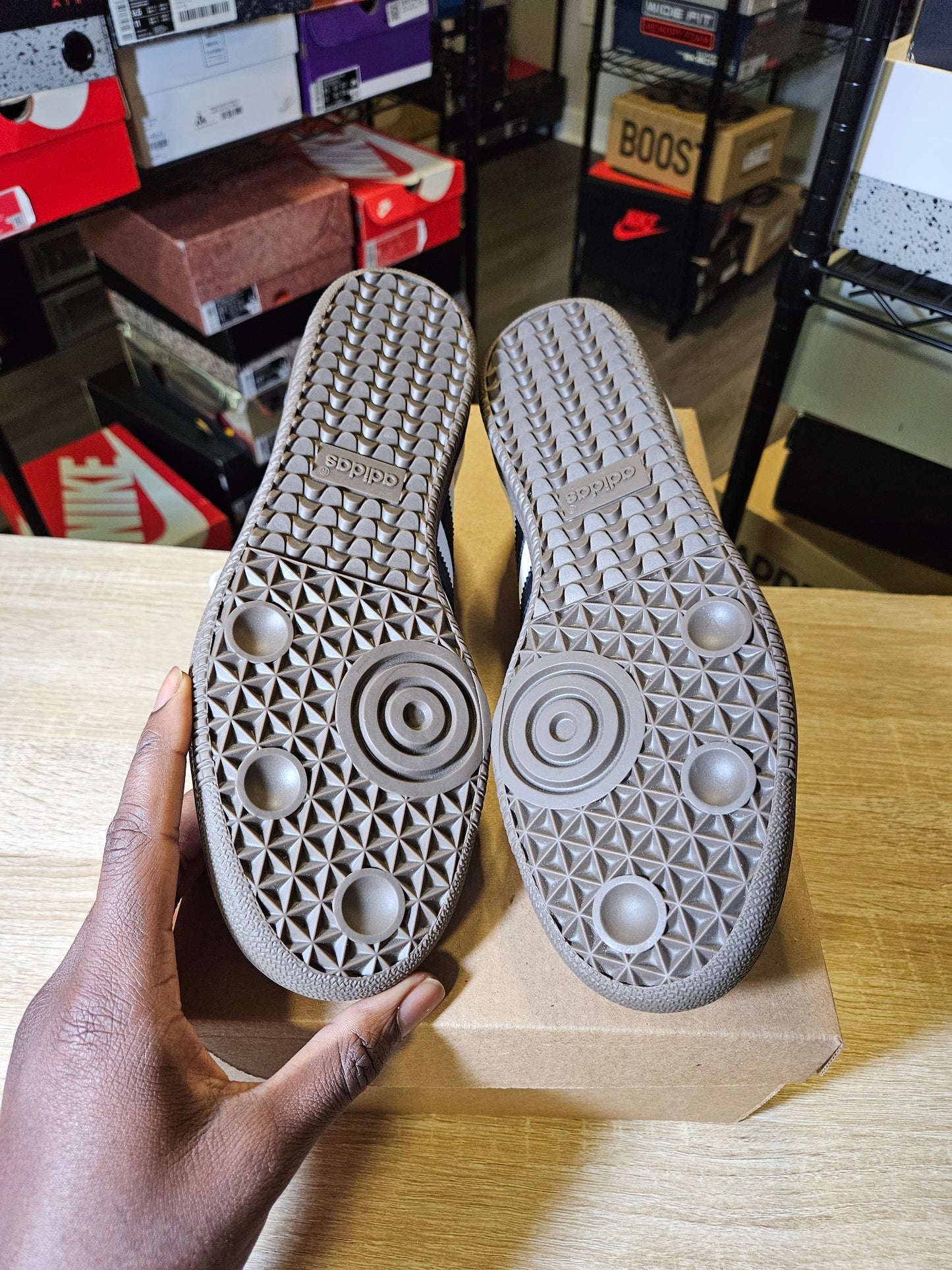 Size 10.5 - Samba OG Low White Black Gum
