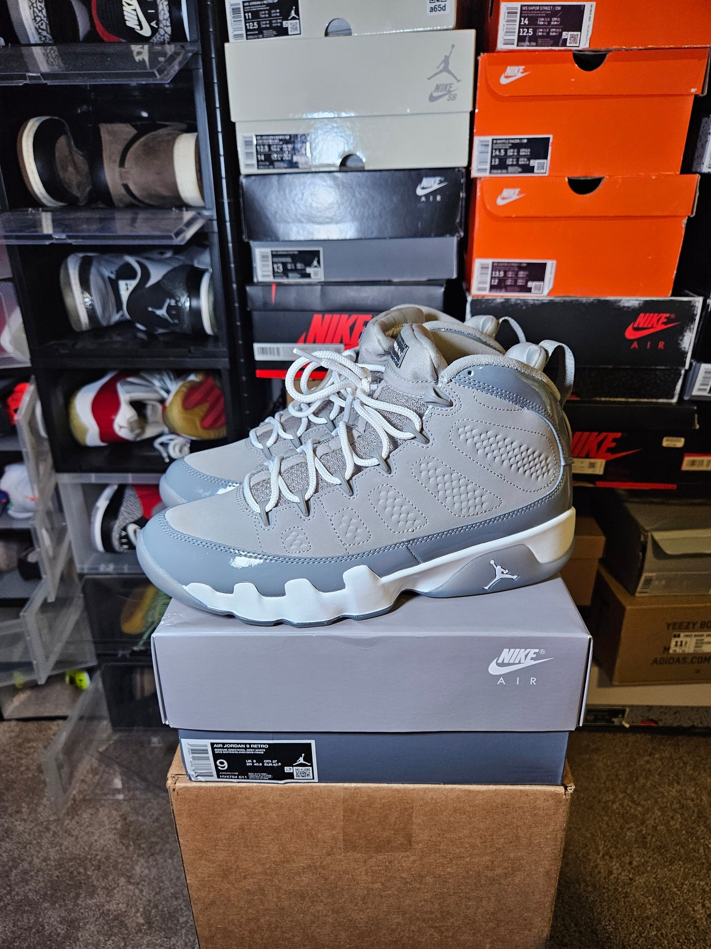 Size 9 - AJ 9 Retro 2025 Cool Grey