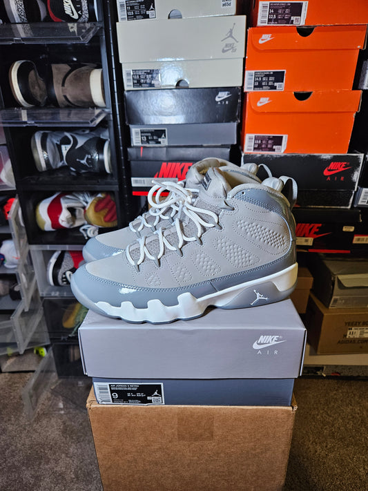 Size 9 - AJ 9 Retro 2025 Cool Grey