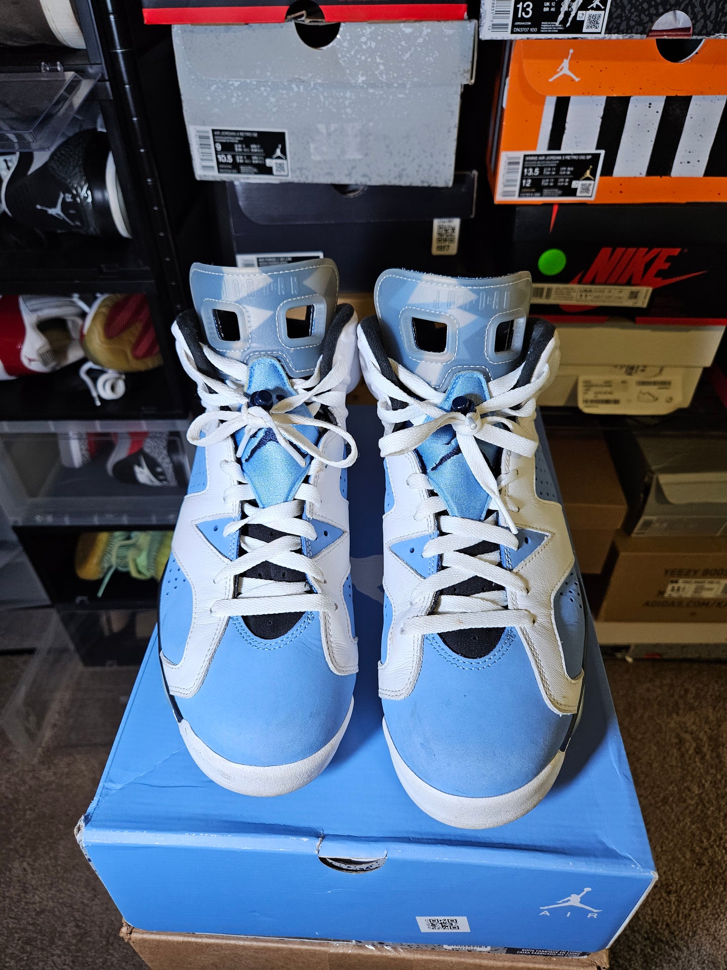 Size 10 - AJ 6 Retro UNC