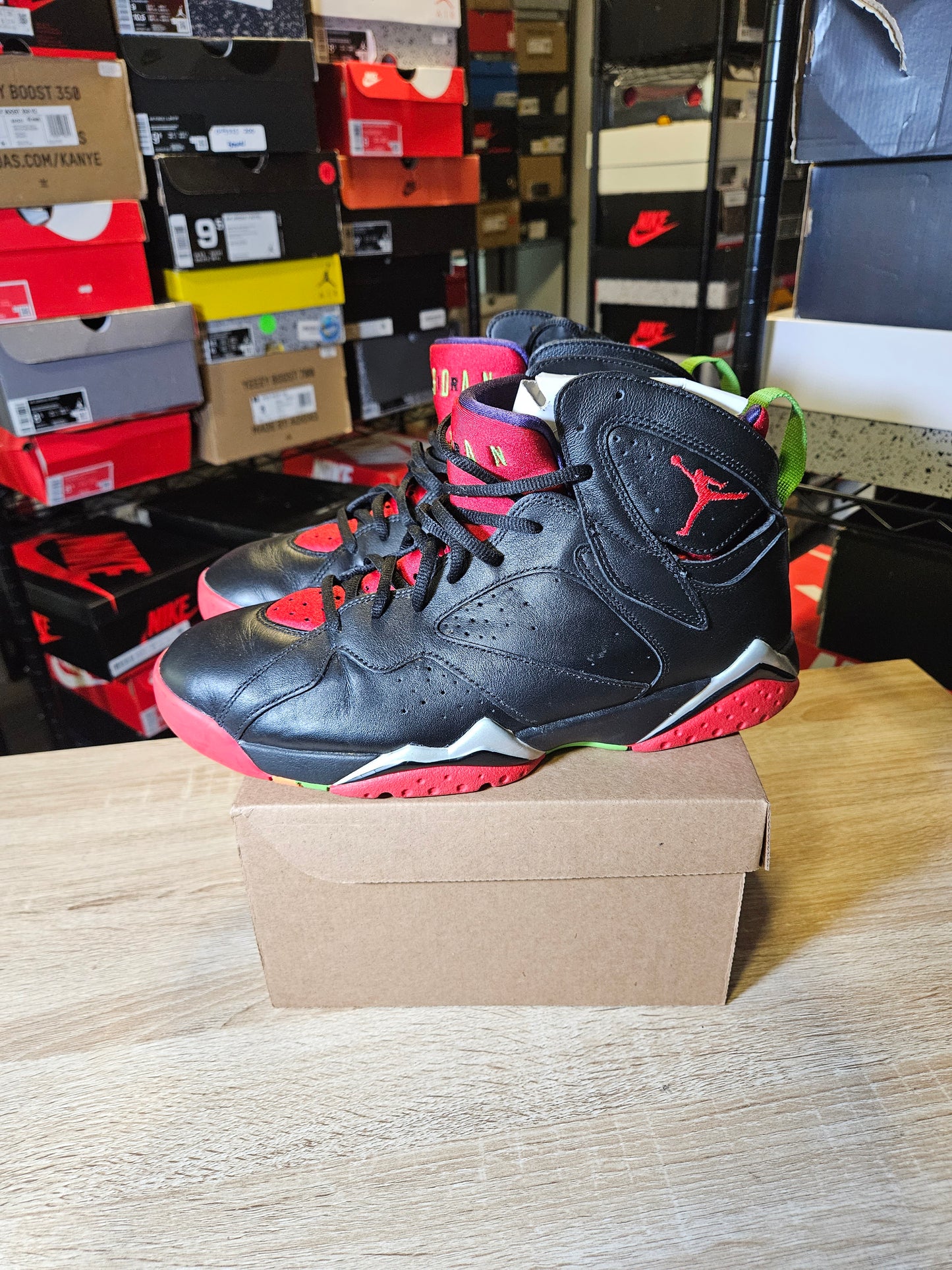 Size 10 - AJ 7 Retro Marvin the Martian