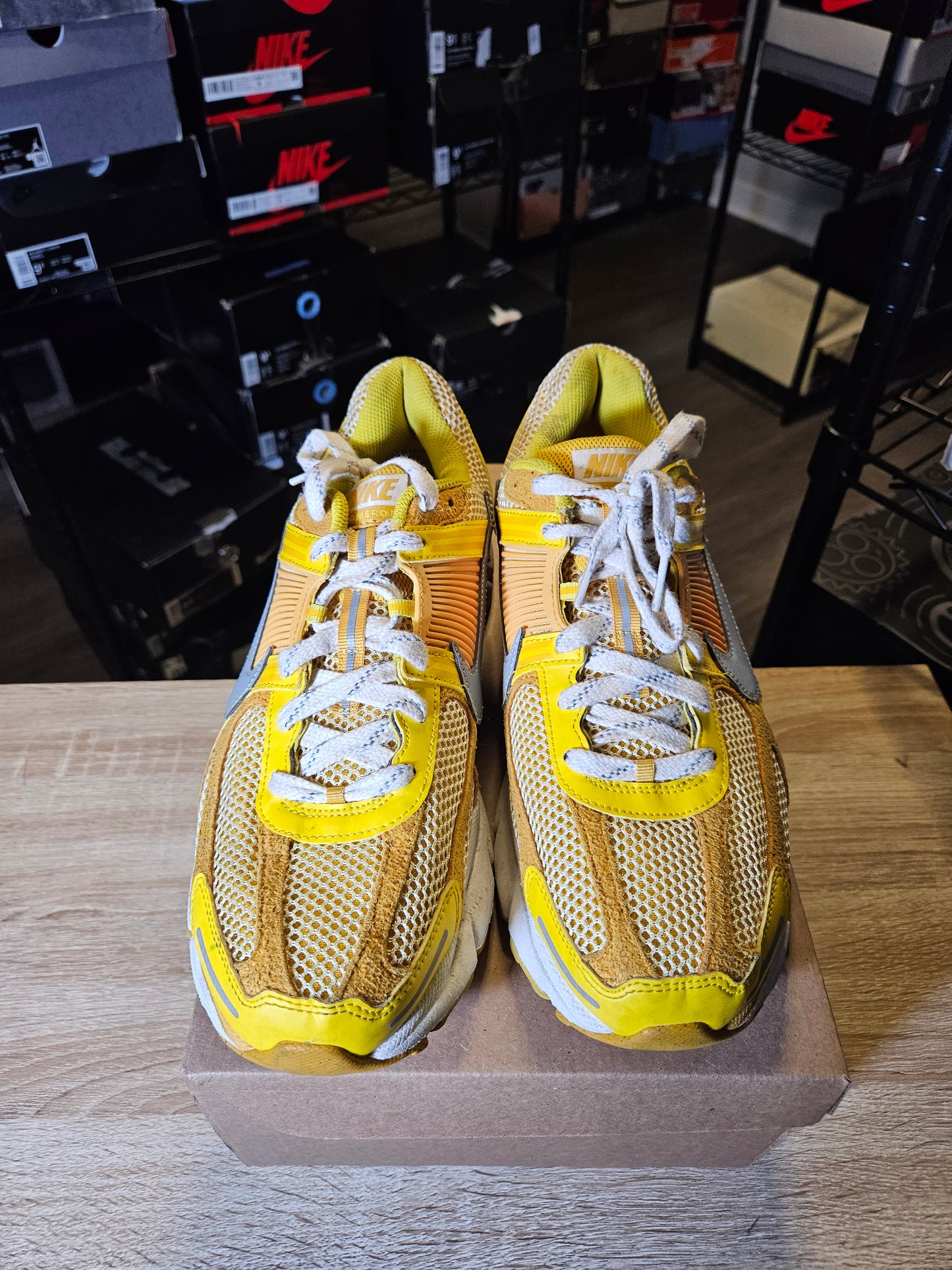 Size 11 - Zoom Vomero 5 Yellow Ochre