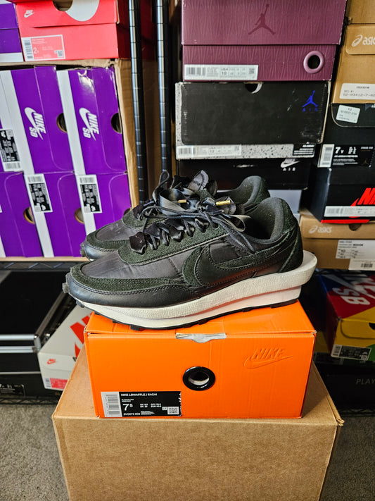 Size 7.5 - Sacai x LDWaffle Black Nylon