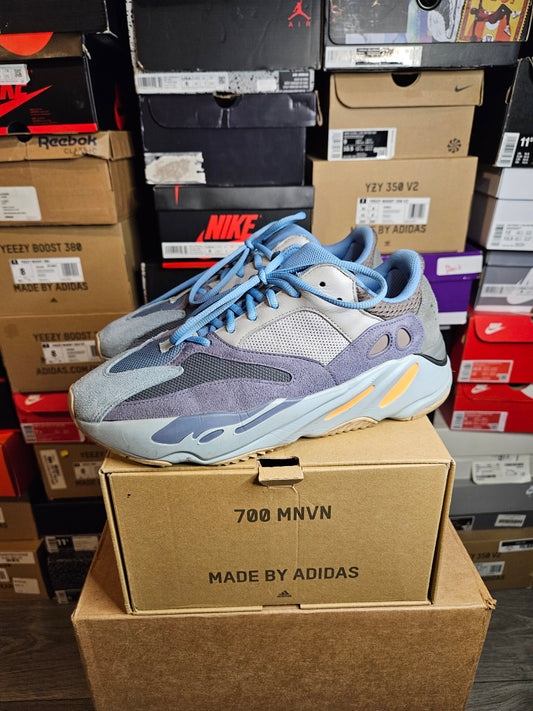 Size 9.5 - YZY Boost 700 Carbon Blue
