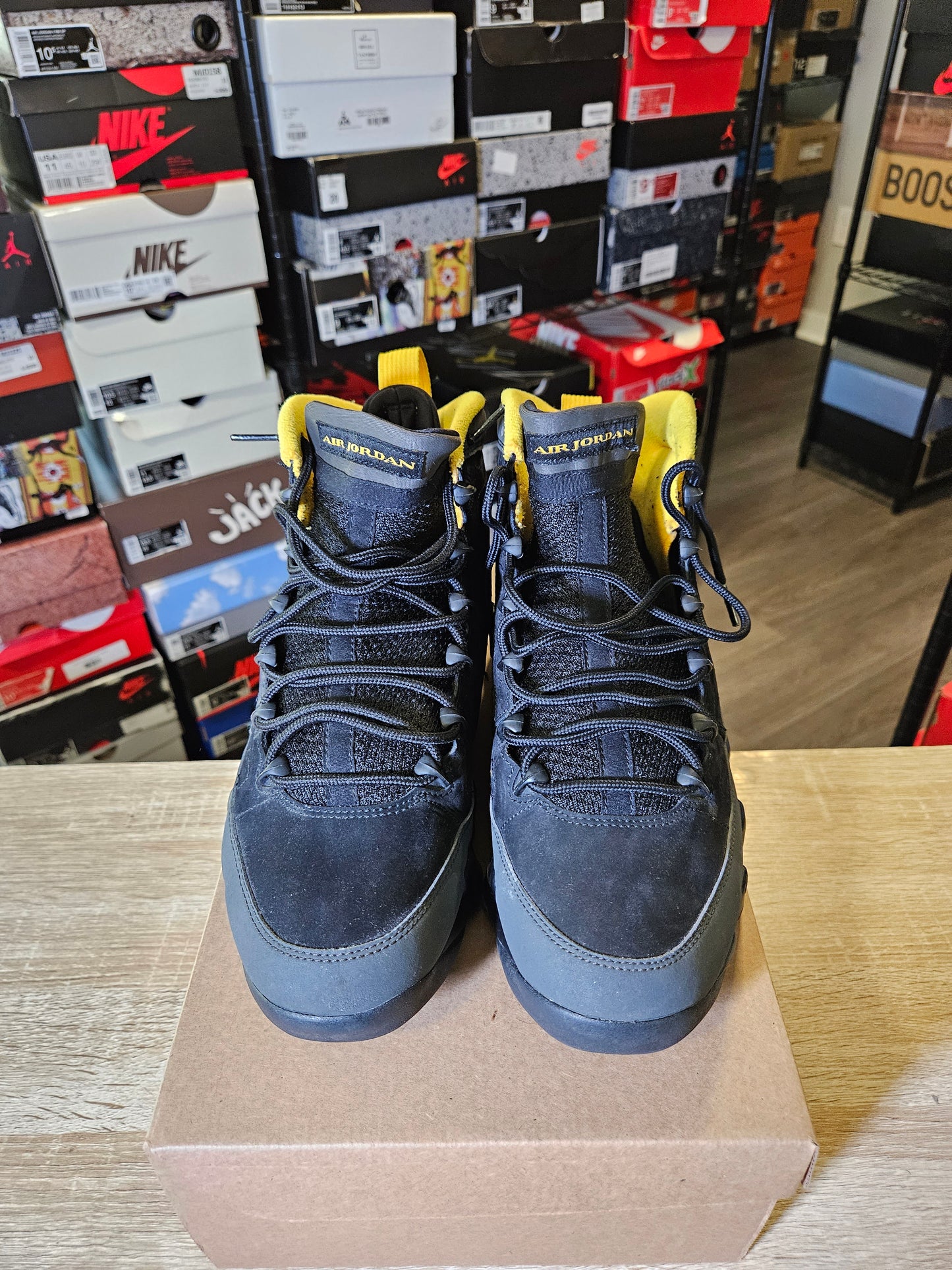 Size 10 - AJ 9 Retro University Gold