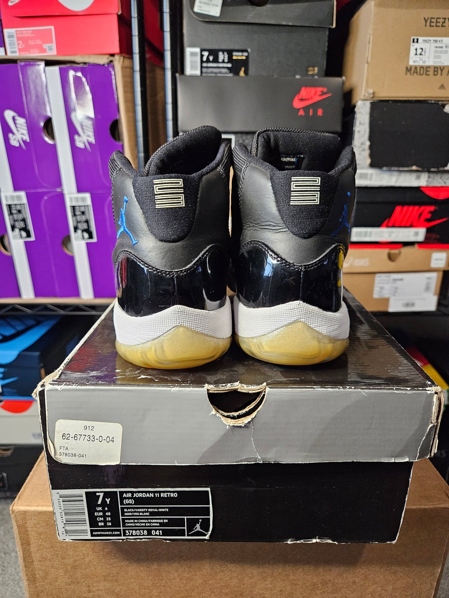 Size 7 - AJ 11 Retro 2009 Space Jam
