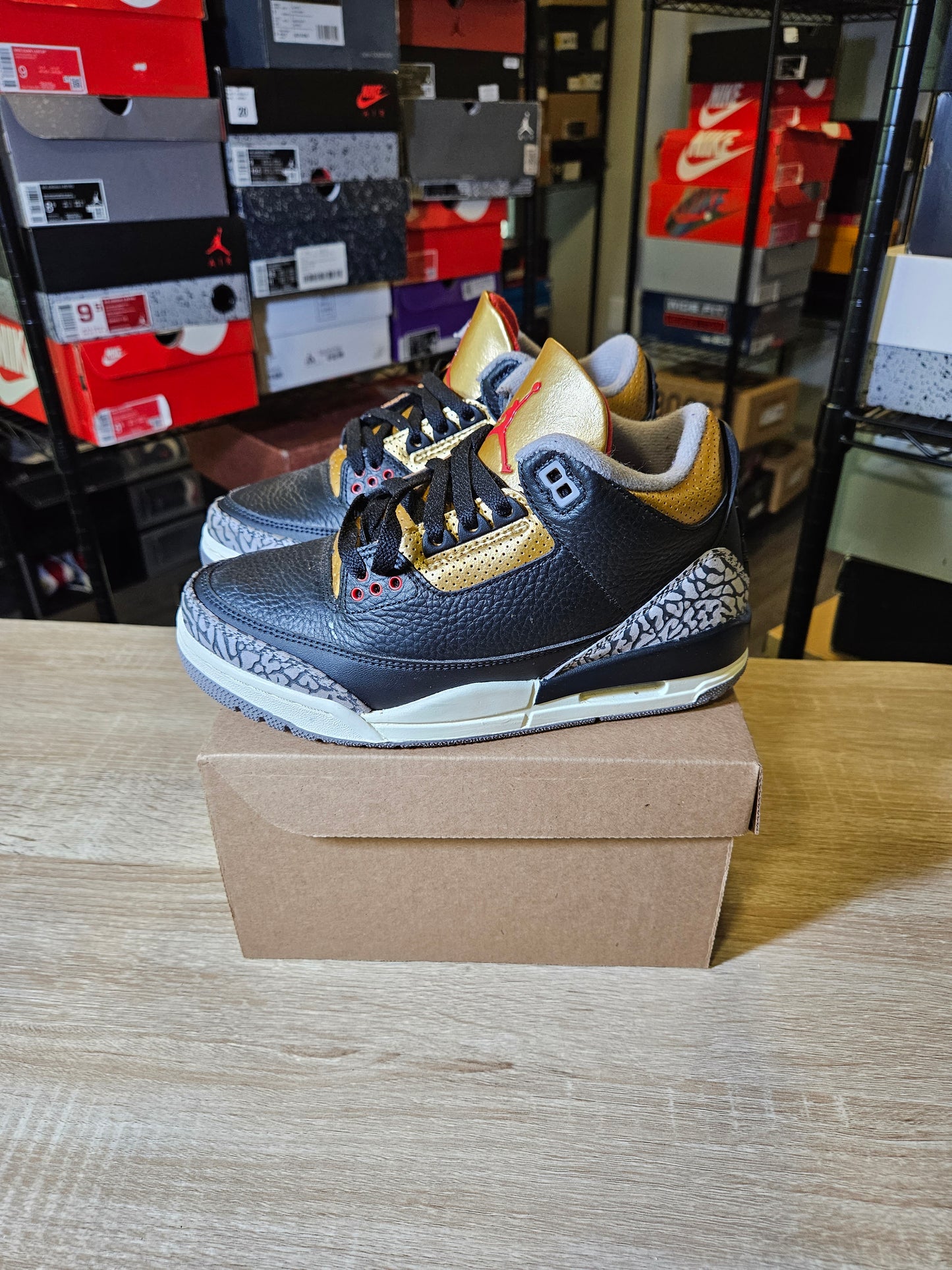 Size 6W/4.5M - Aj3 Retro Mid Black Gold