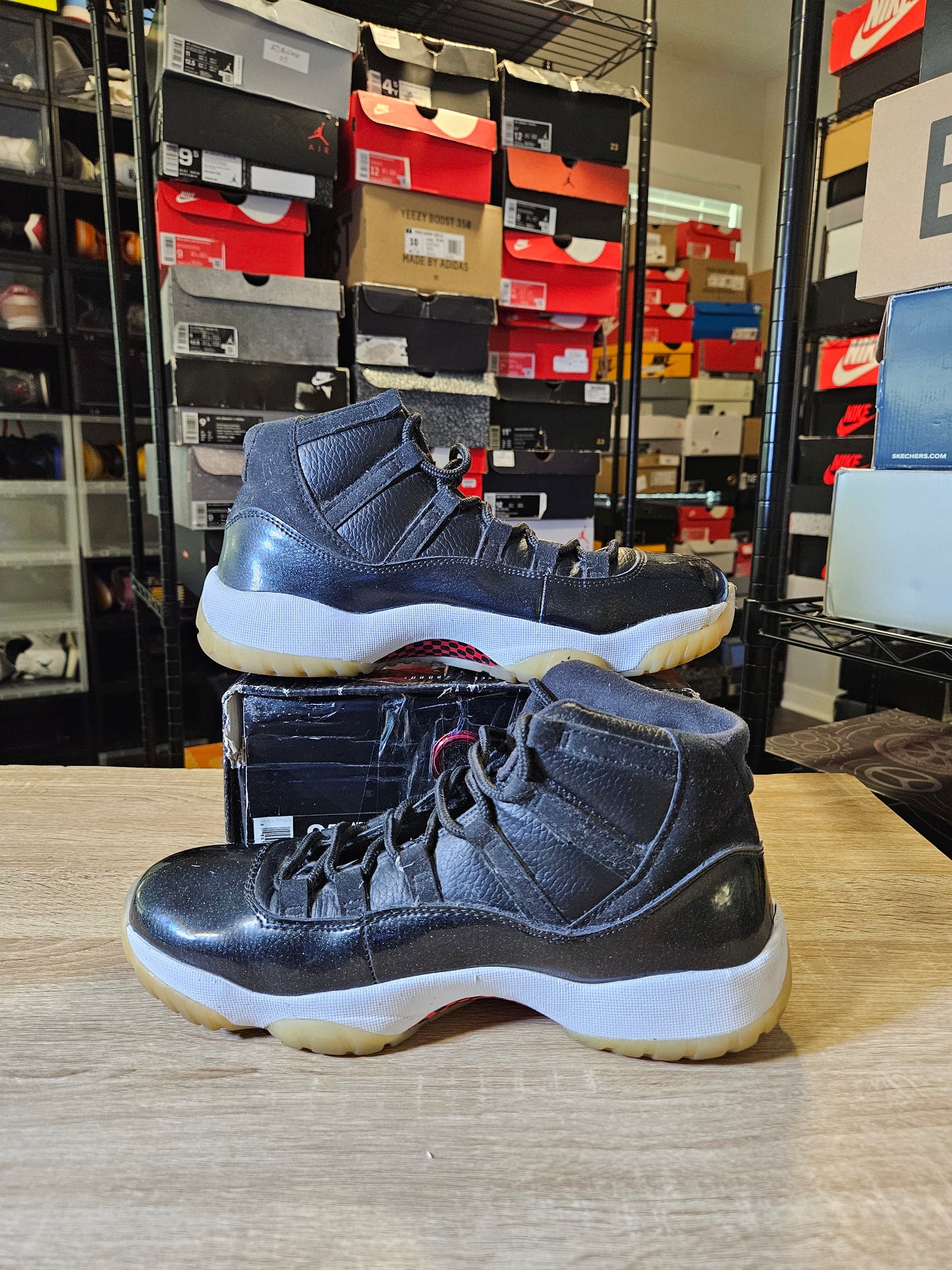 Size 9.5 - AJ 11 Retro 72-10 2015