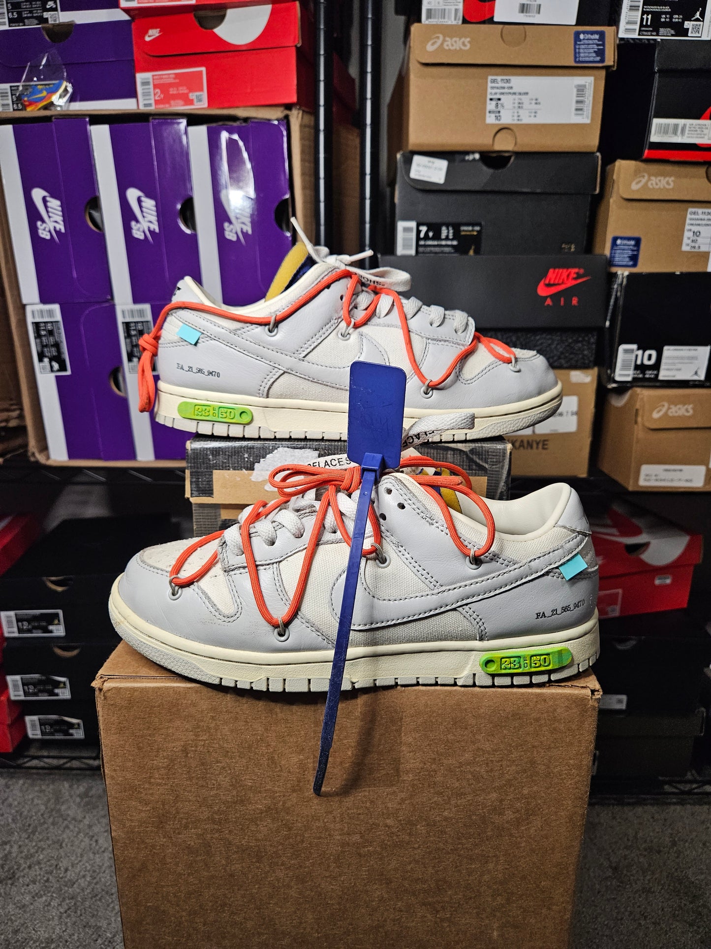 Size 8.5 - OW x Dunk Low Lot 23 of 50