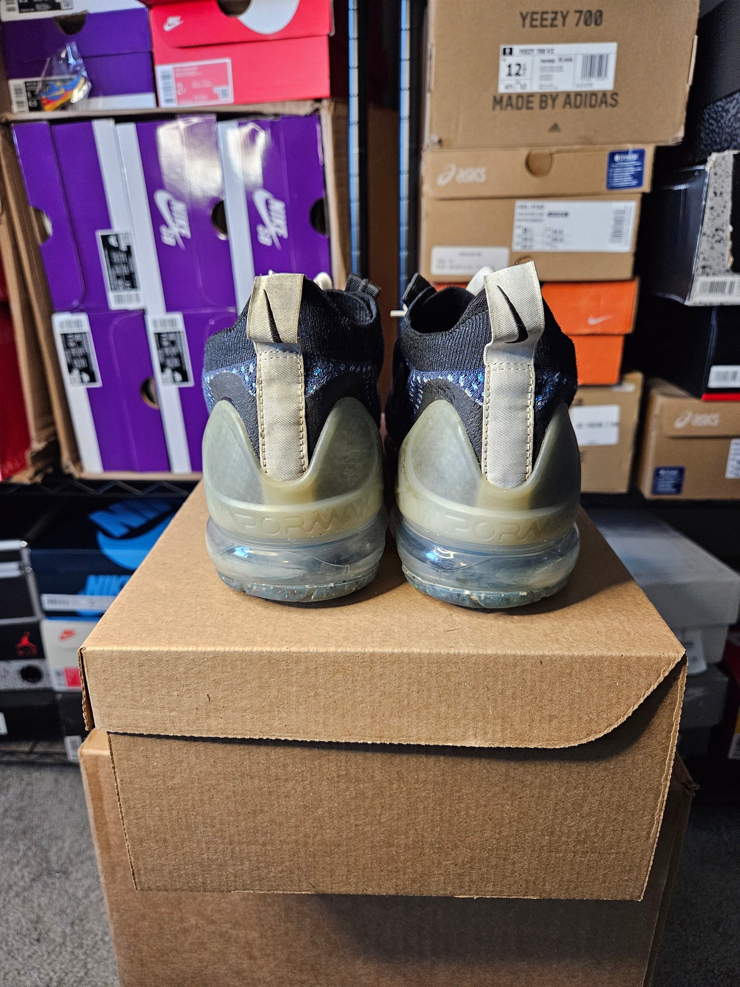 Size 9.5 - Nike Air VaporMax 2021 Flyknit Navy Photo Blue