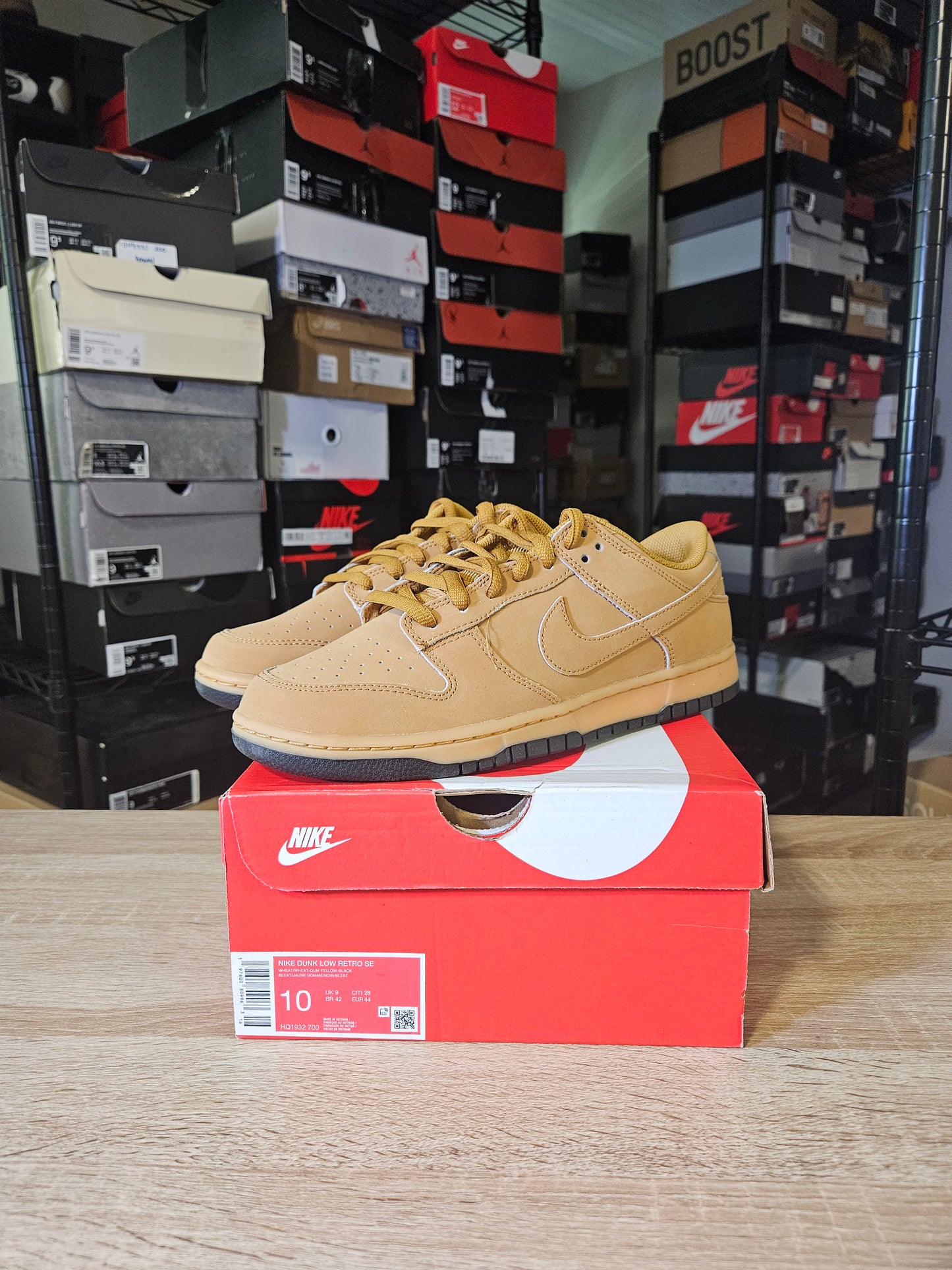 Size 10 - Dunk SE Low Wheat