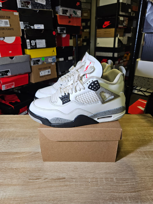 Size 9 - AJ 4 Retro OG 2025 White Cement