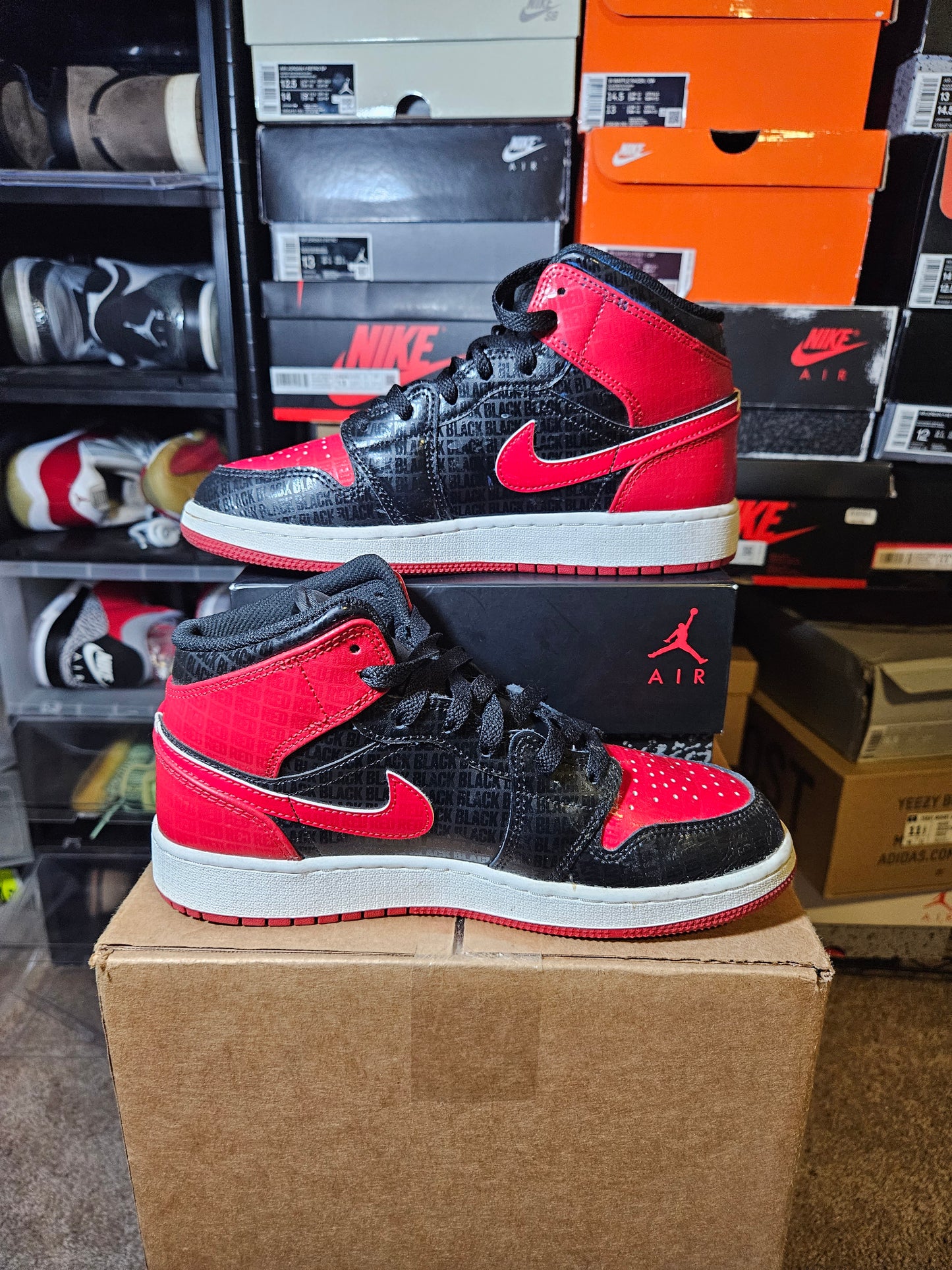 Size 6 - Jordan 1 Mid Bred Text