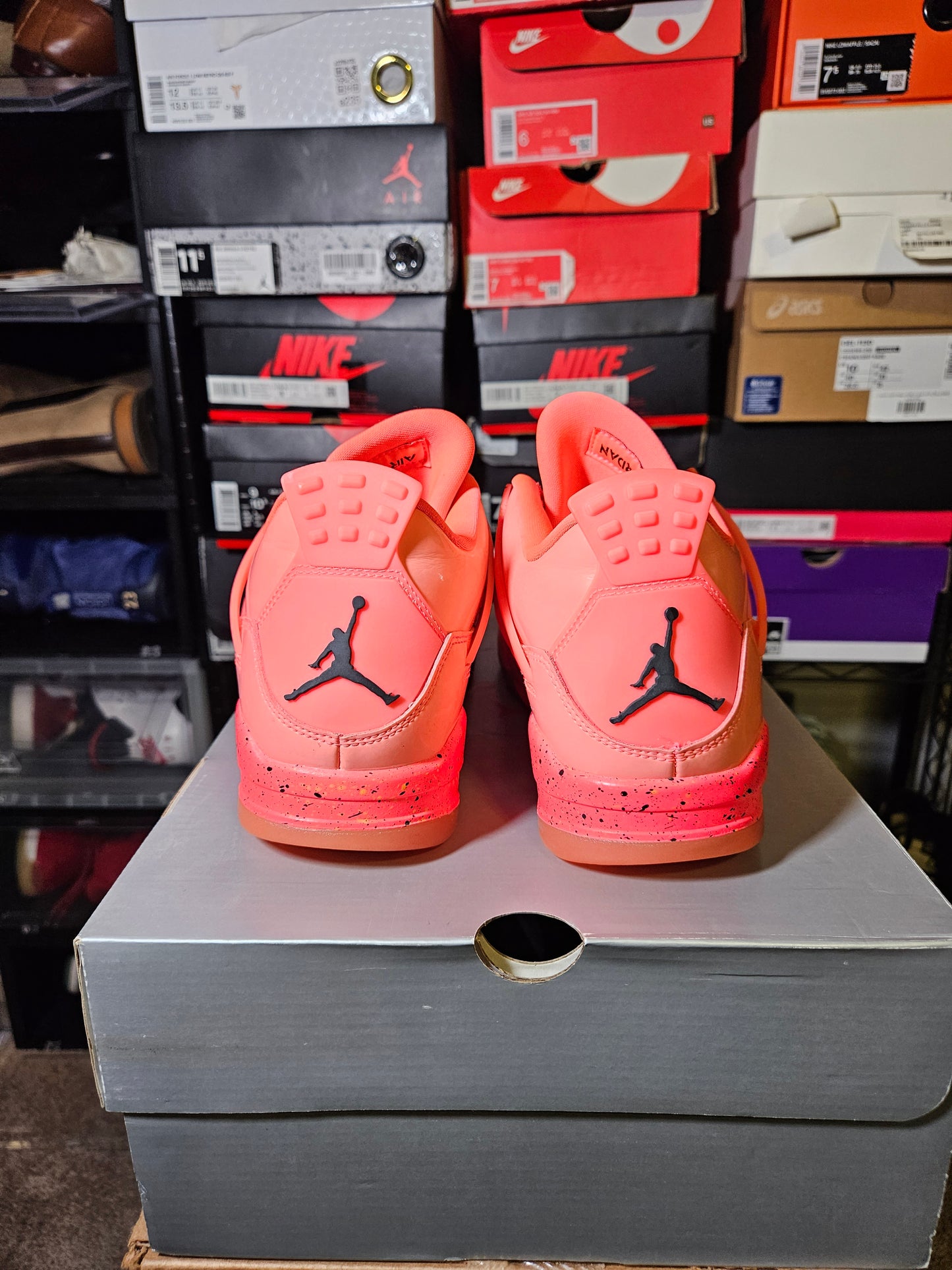Size 10W/8.5M - Air Jordan 4 Retro NRG Hot Punch W