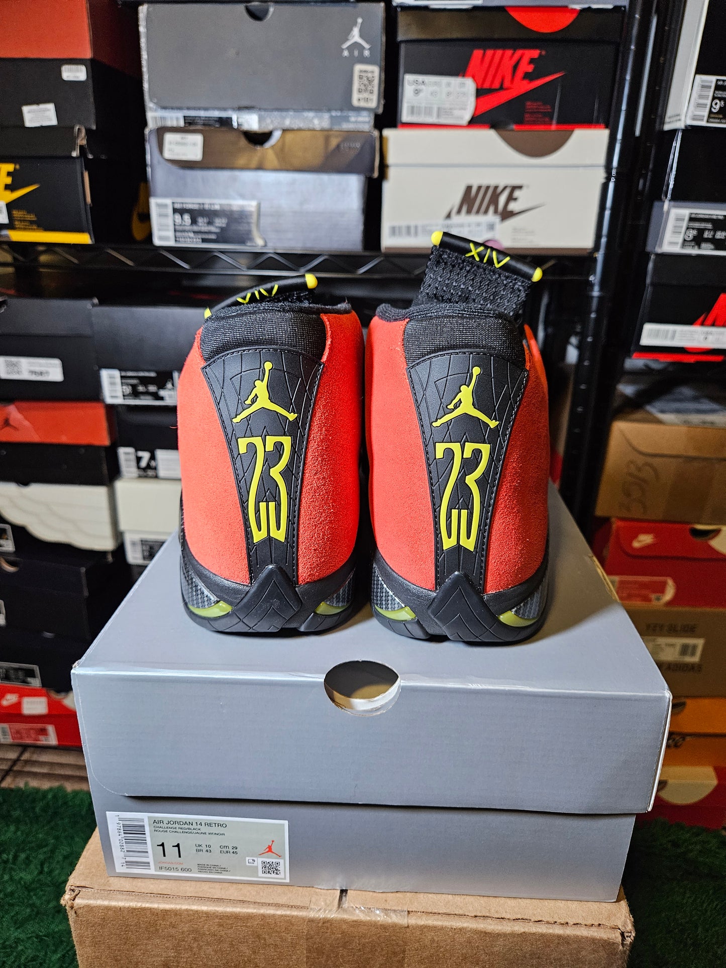 Size 11 - AJ 14 Retro 2025 Ferrari