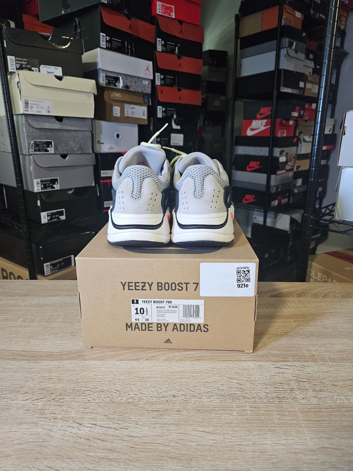 Size 10.5 - YZY 700 Low Wave Runner