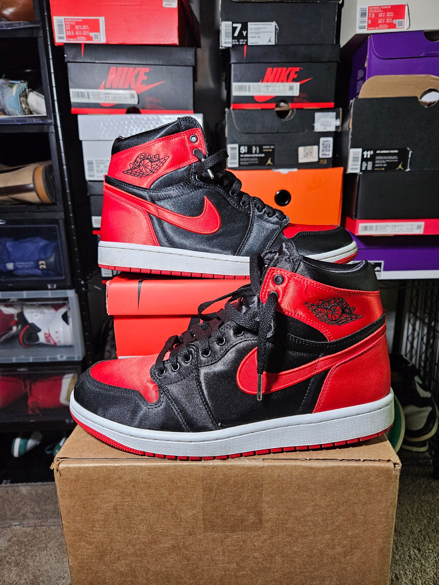 size 11W/9.5M - AJ 1 Satin Bred