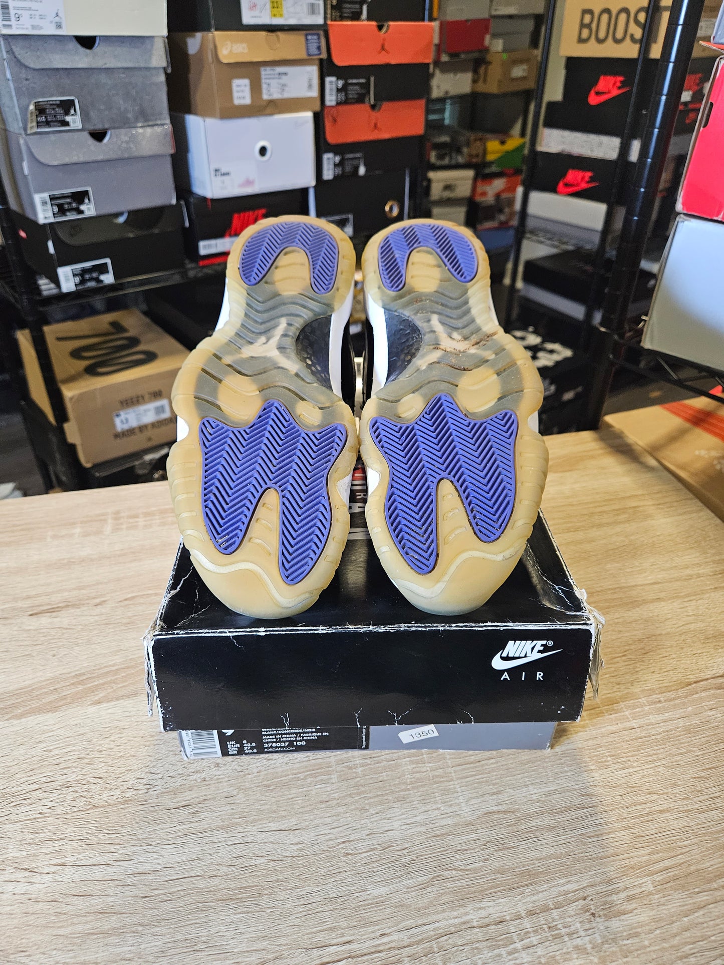 Size 9 - AJ 11 Retro High Concord