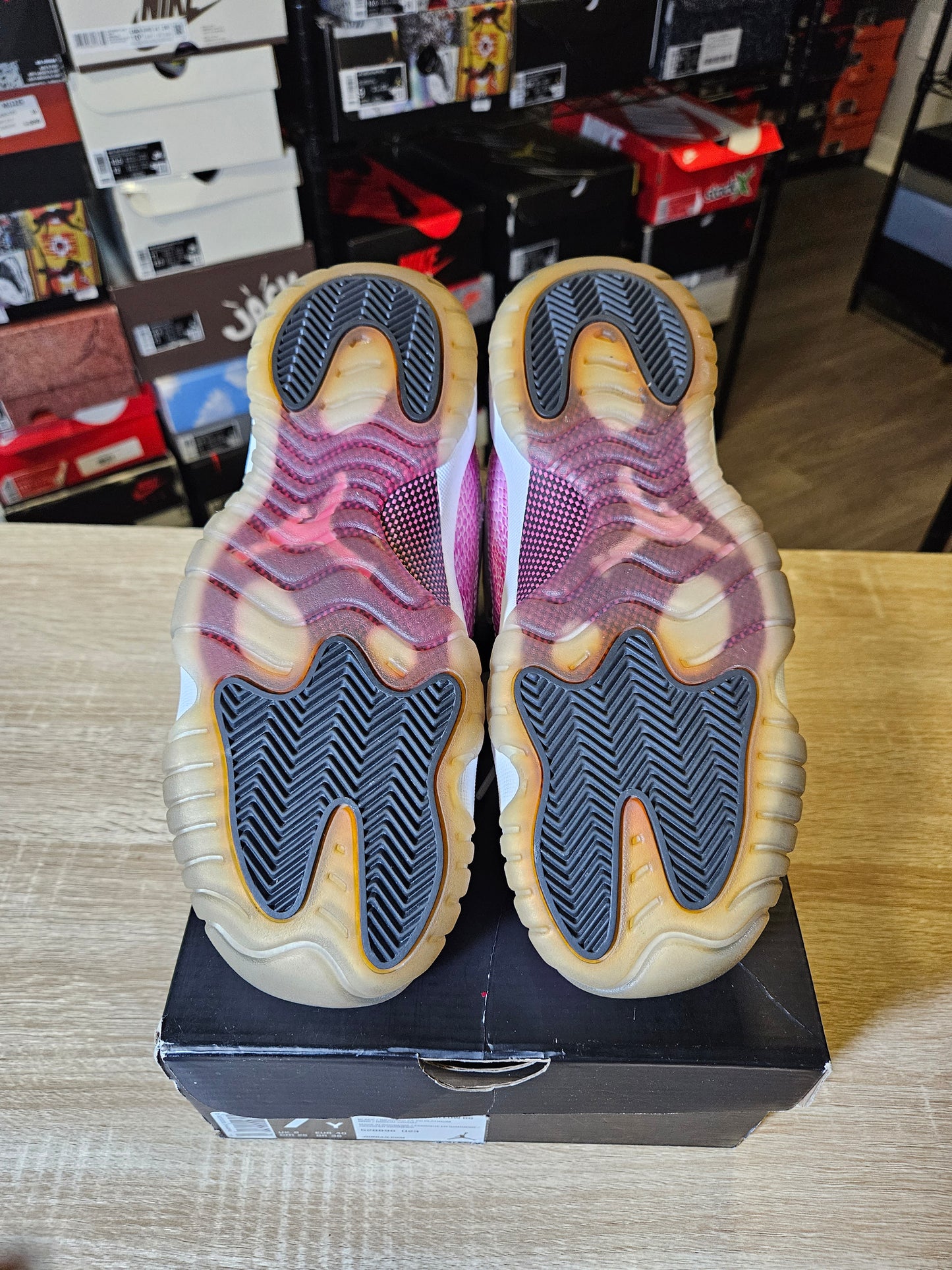 Size 7Y - AJ 11 Retro Low Snakeskin
