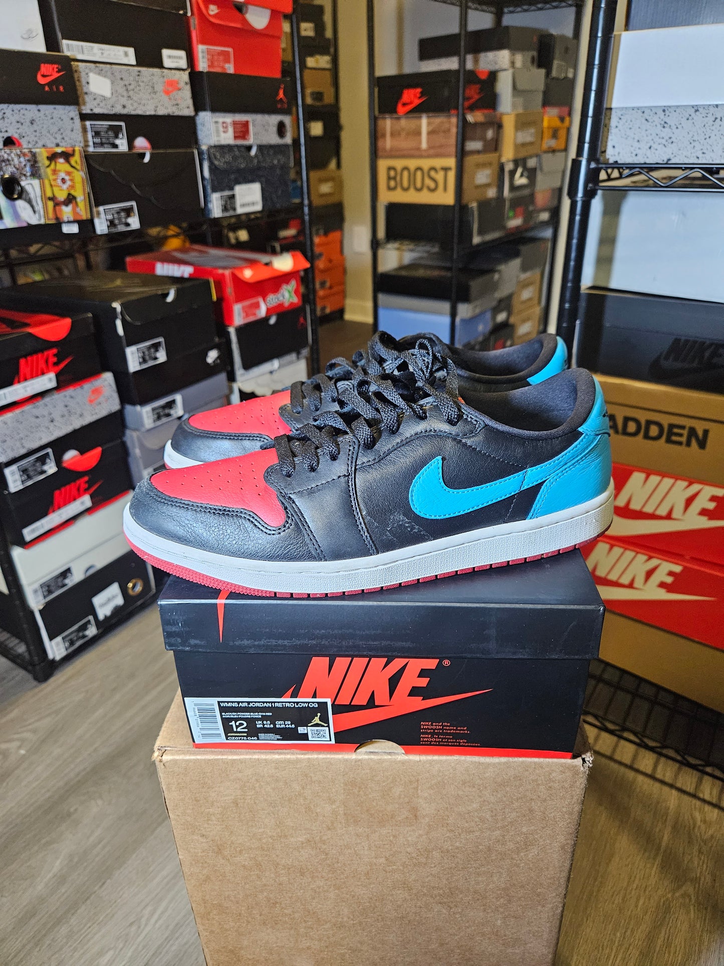 Size 12W/10.5M - Air Jordan 1 Retro OG Low NC to Chi