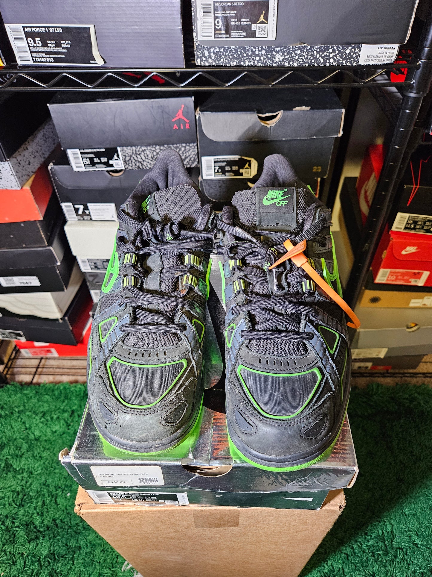 Size 10.5 - Air Rubber Dunk x Off-White Low Green Strike
