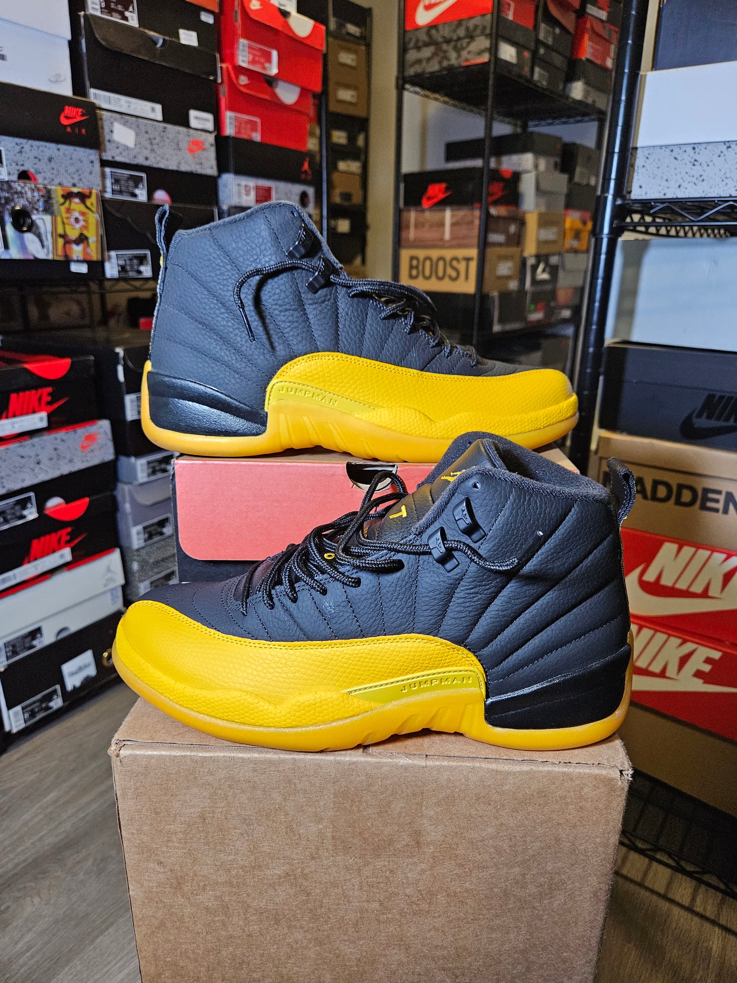 Size 10 - AJ 12 Retro University Gold 2020