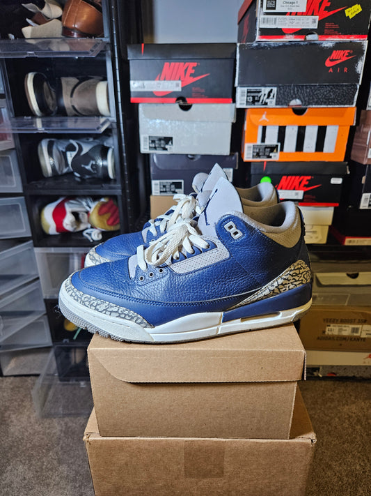 Size 10 - Jordan 3 Retro Georgetown