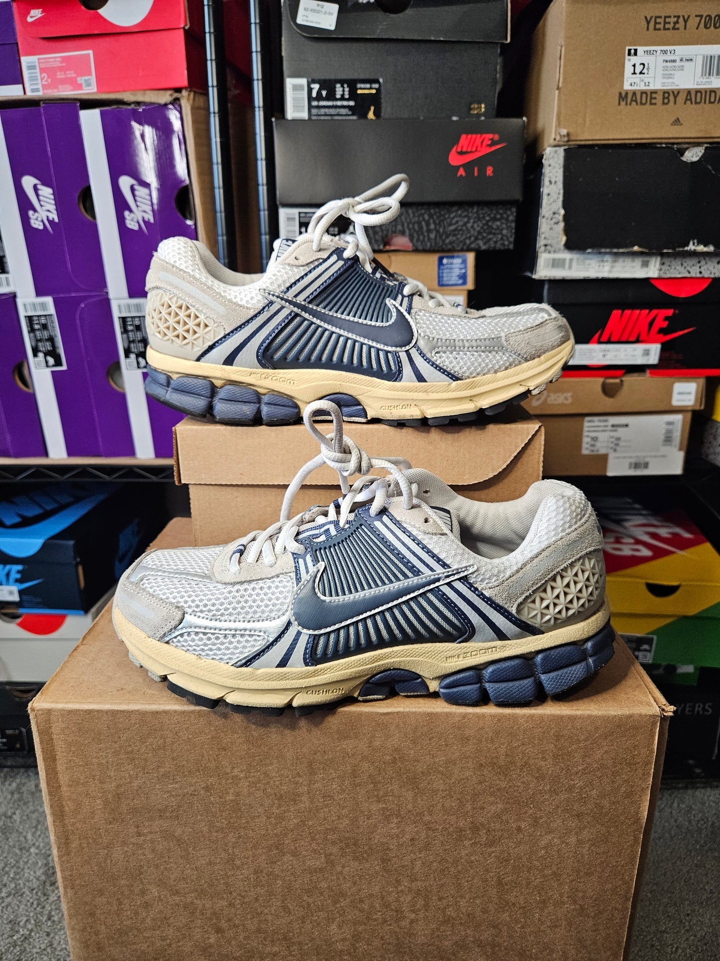 Size 8 - Air Zoom Vomero 5 Since 72