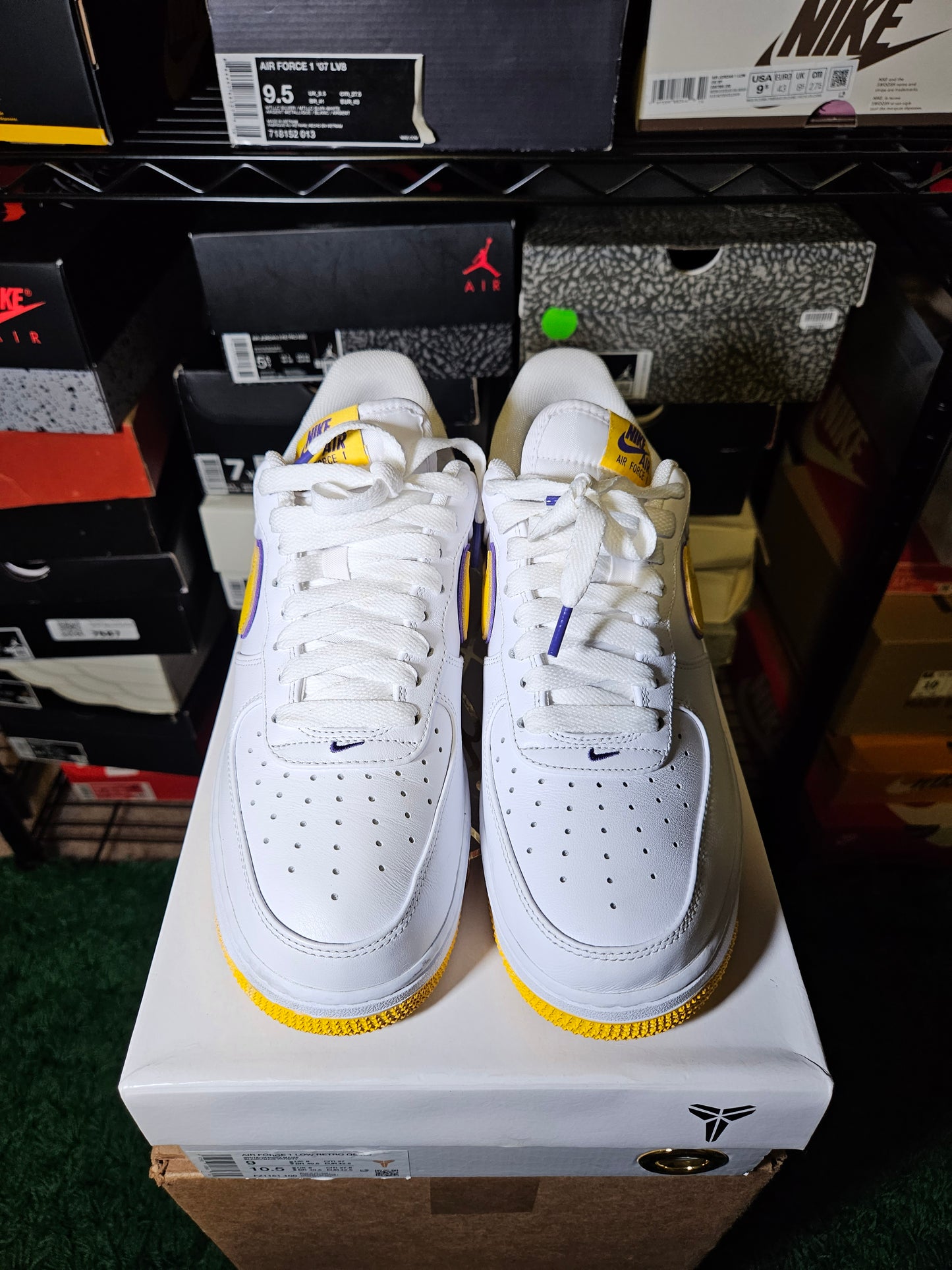 Size 9 - Kobe Bryant x Air Force 1 Retro QS Low Lakers Home