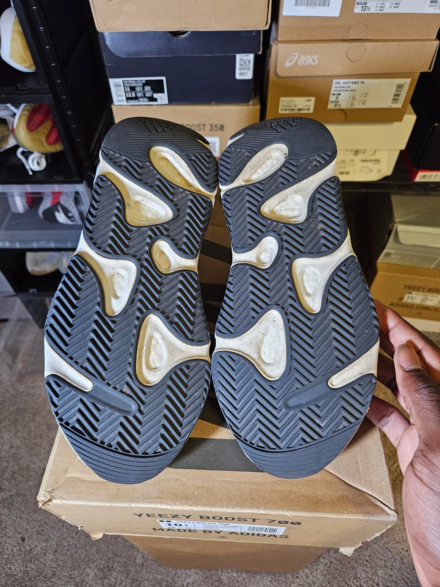 Size 10.5 - YZY Boost 700 Low Wave Runner