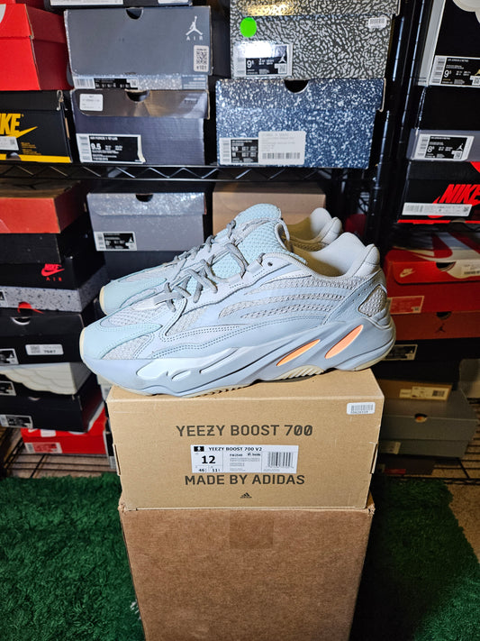 Size 12 - YZY 700 V2 Inertia