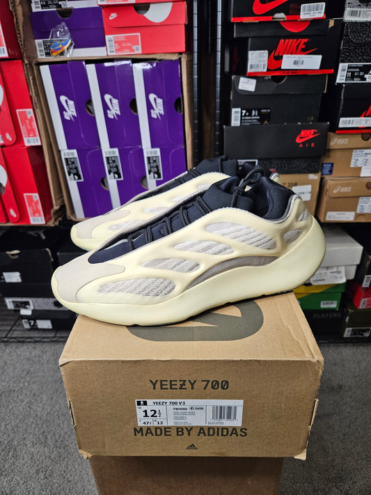 Size 12.5 - YZY Boost 700 V3 Azael