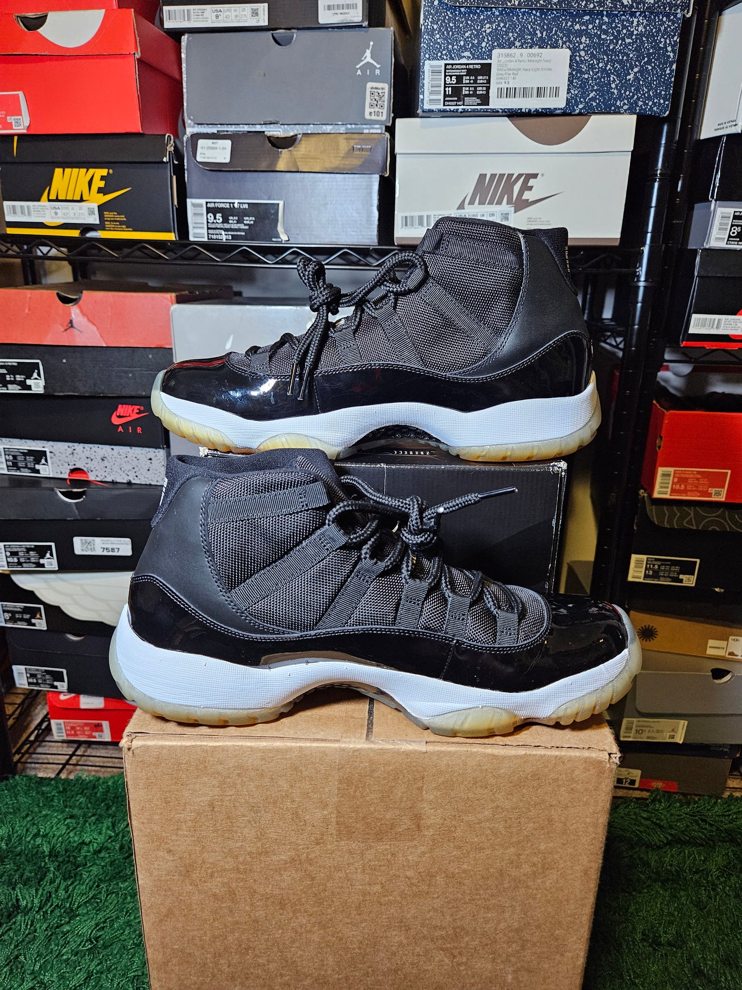 Size 11 - AJ 11 Retro 2009 Space Jam