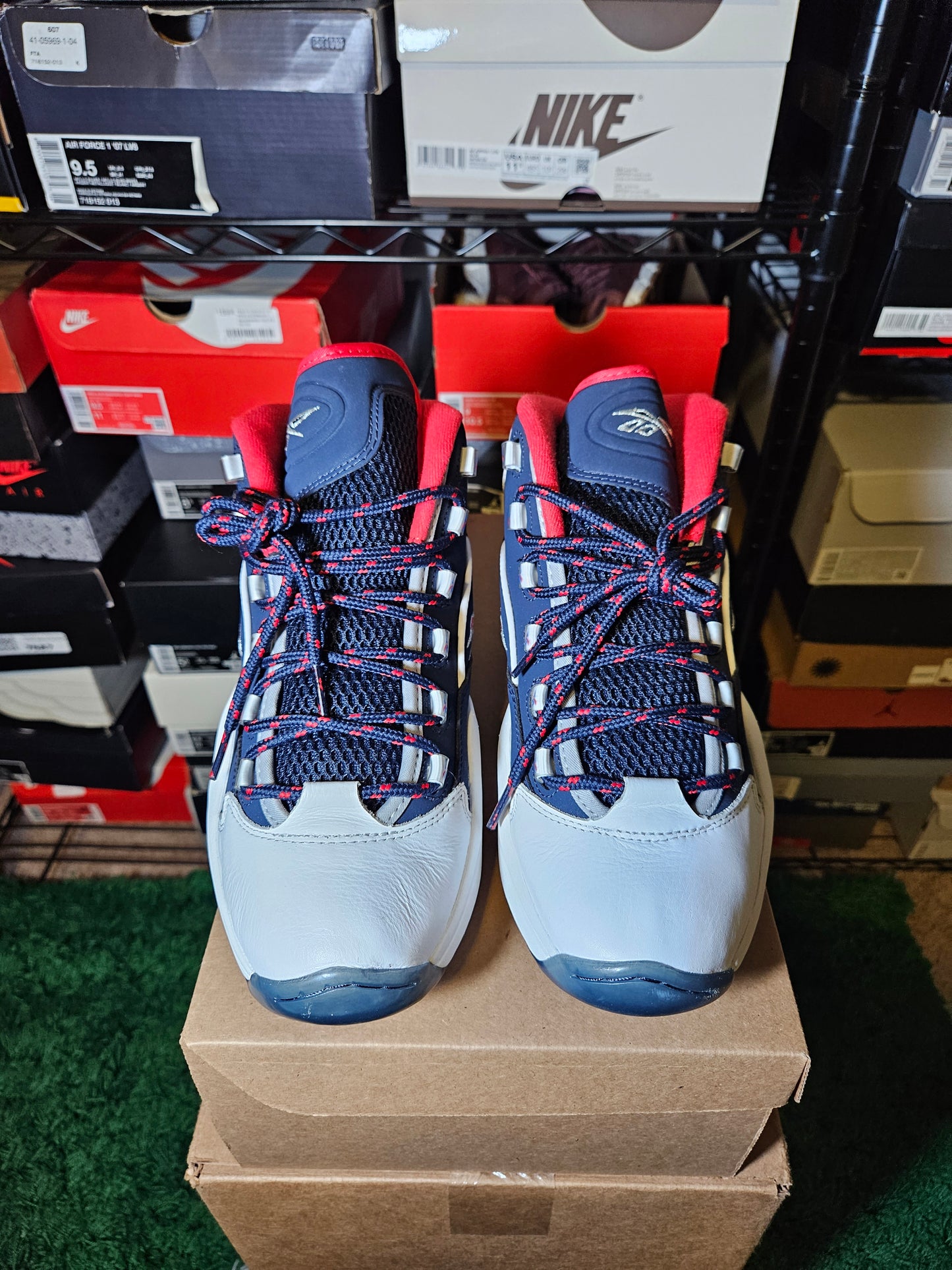 Size 9 - Reebok Question Mid USA