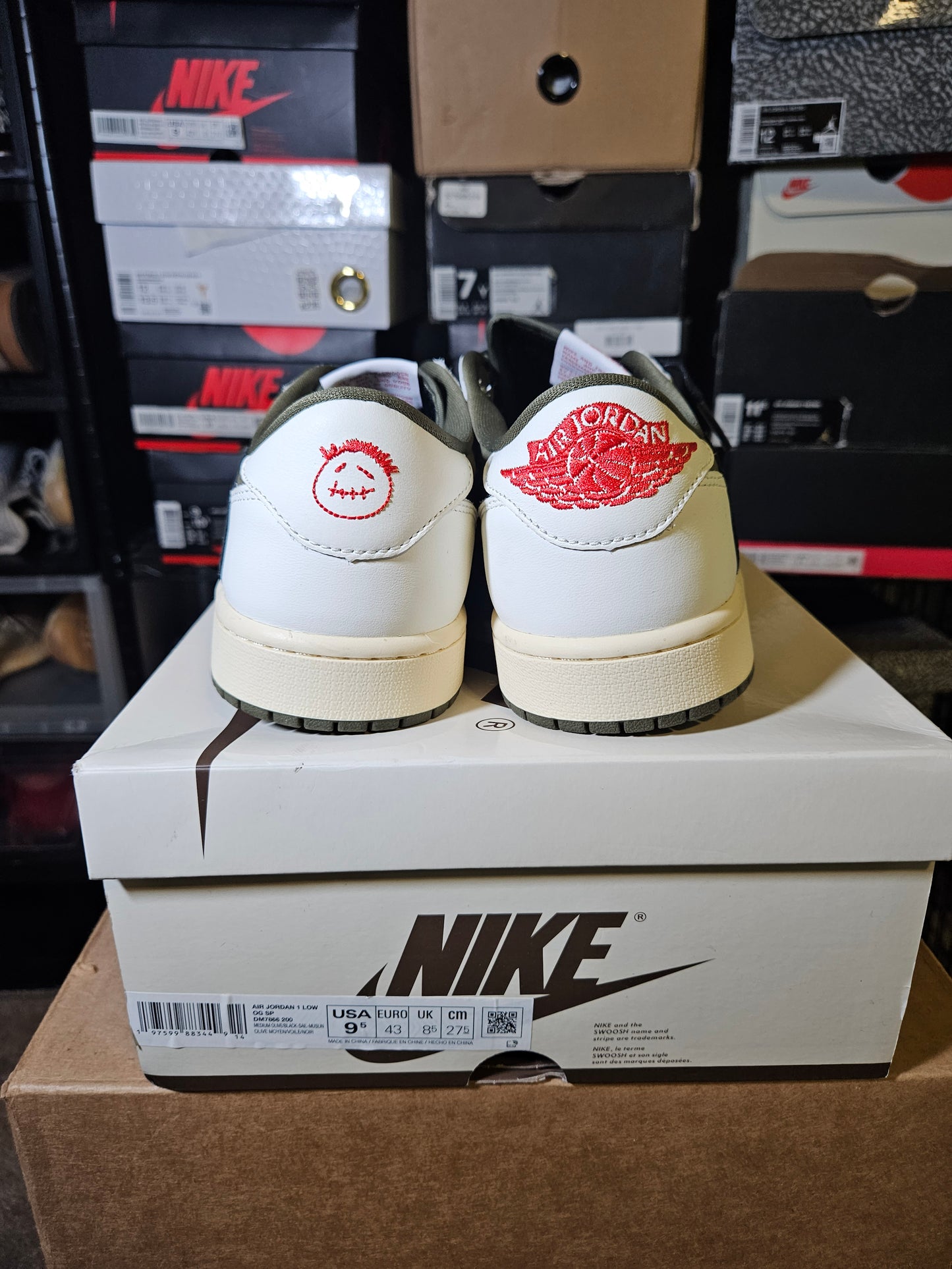 Size 9.5 - AJ 1 Low Travis Scott Olive