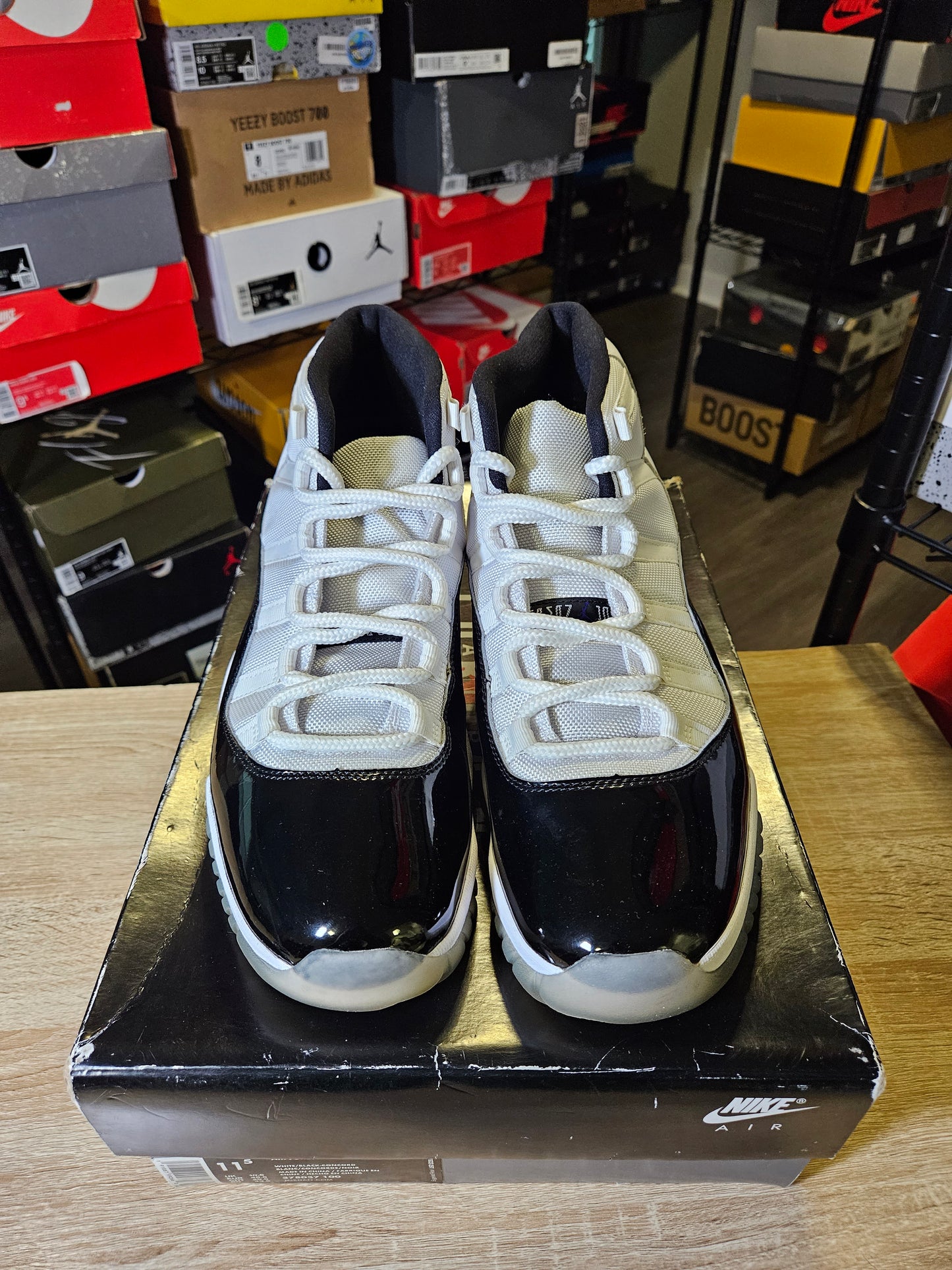 Size 11.5 - AJ 11 Retro High Concord