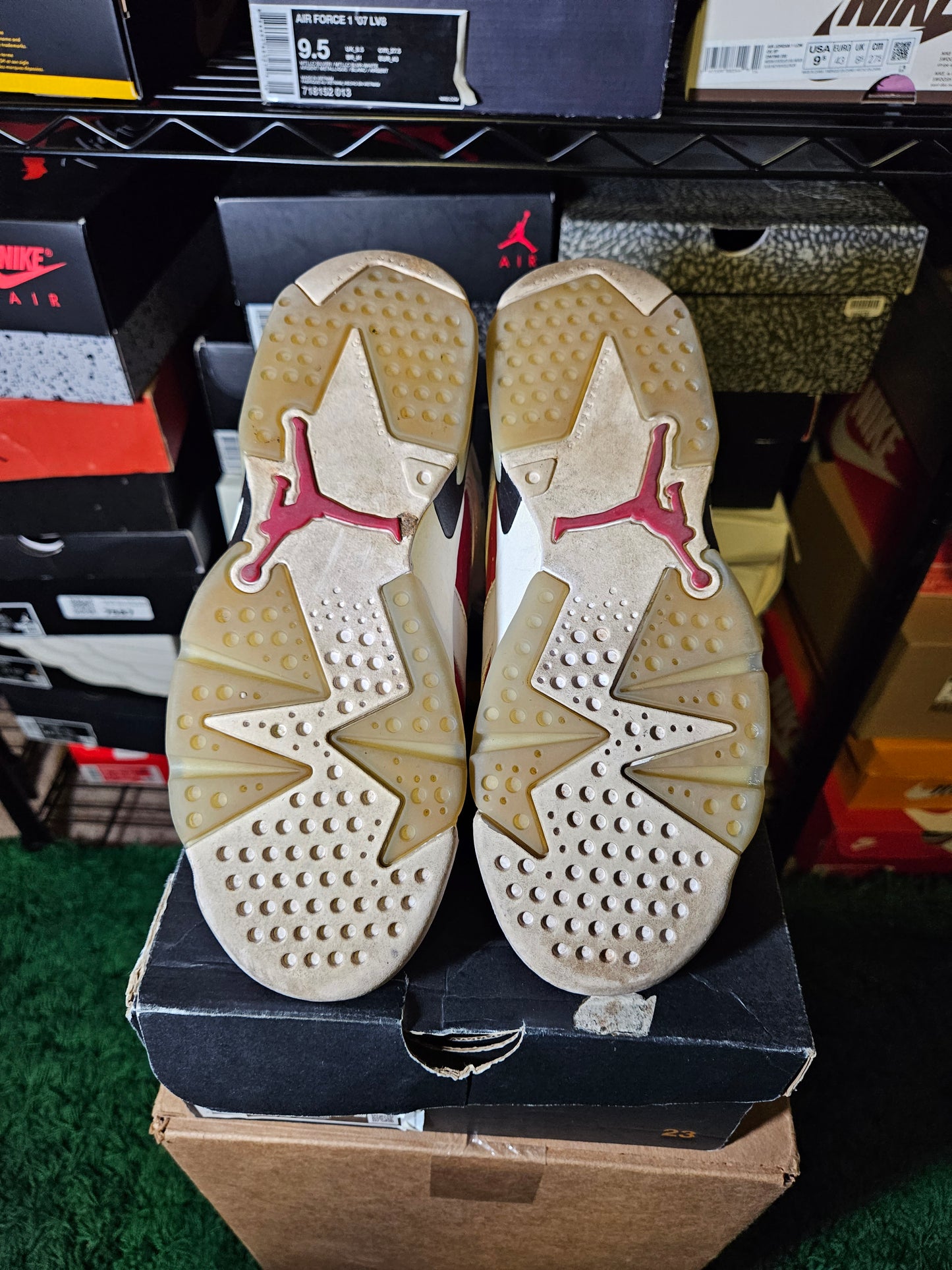 Size 7 - AJ 6 Retro OG Mid Carmine