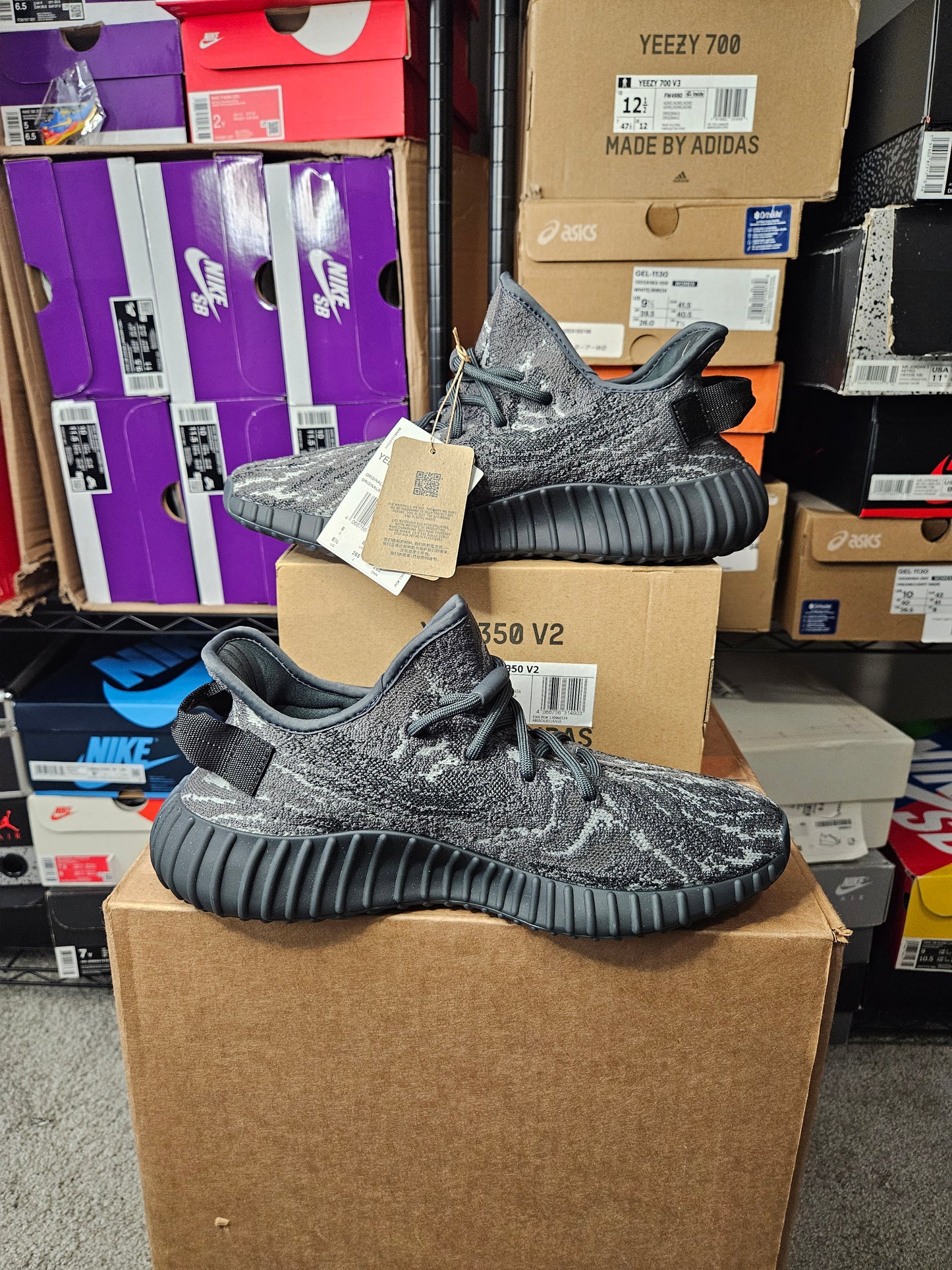 Size 8.5 - adidas Yeezy Boost 350 V2 Low MX Dark Salt