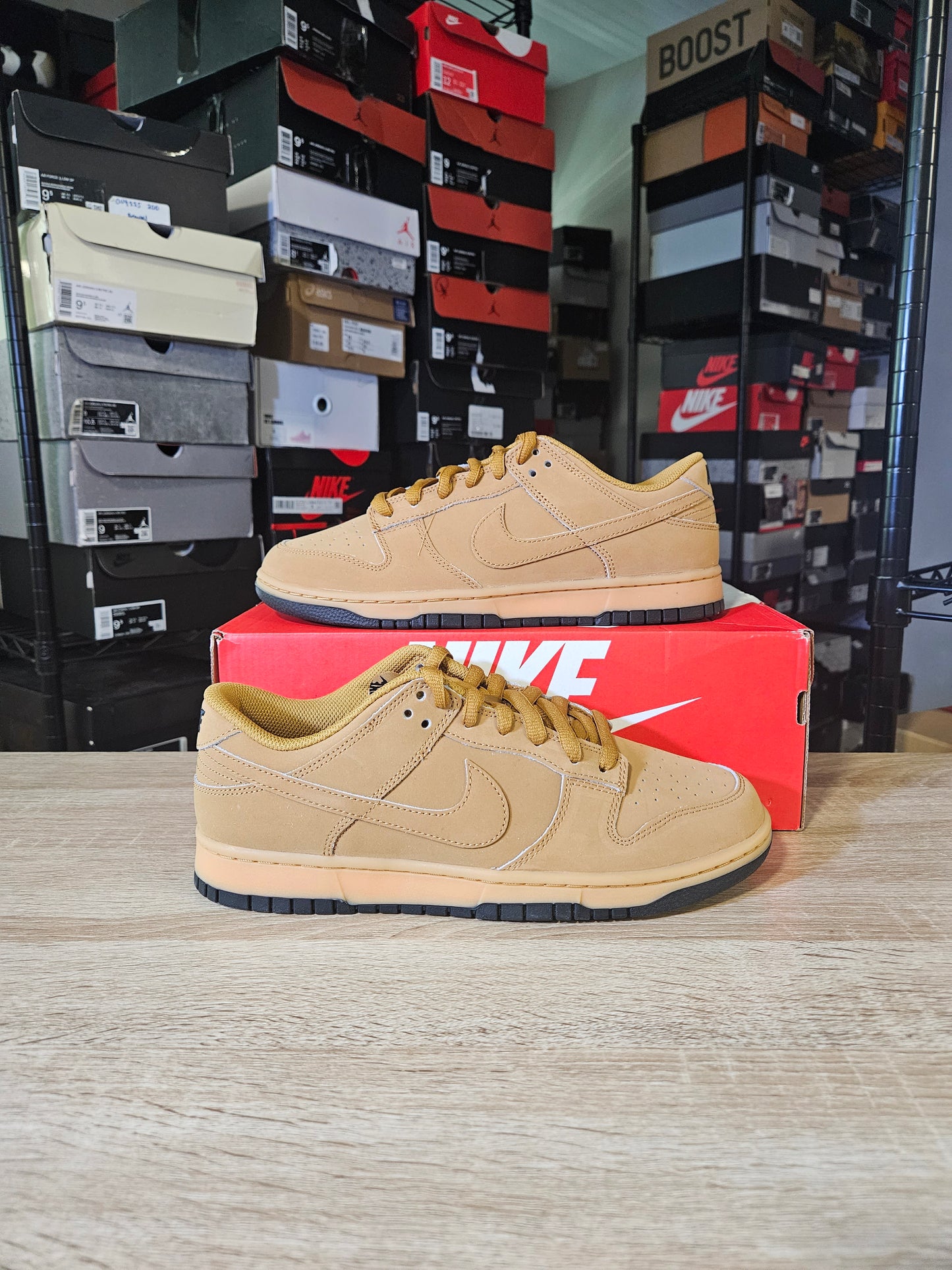 Size 10 - Dunk SE Low Wheat