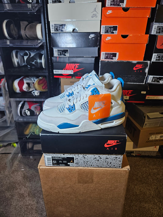 Size 5.5 - AJ 4 Retro 2024 Military Blue
