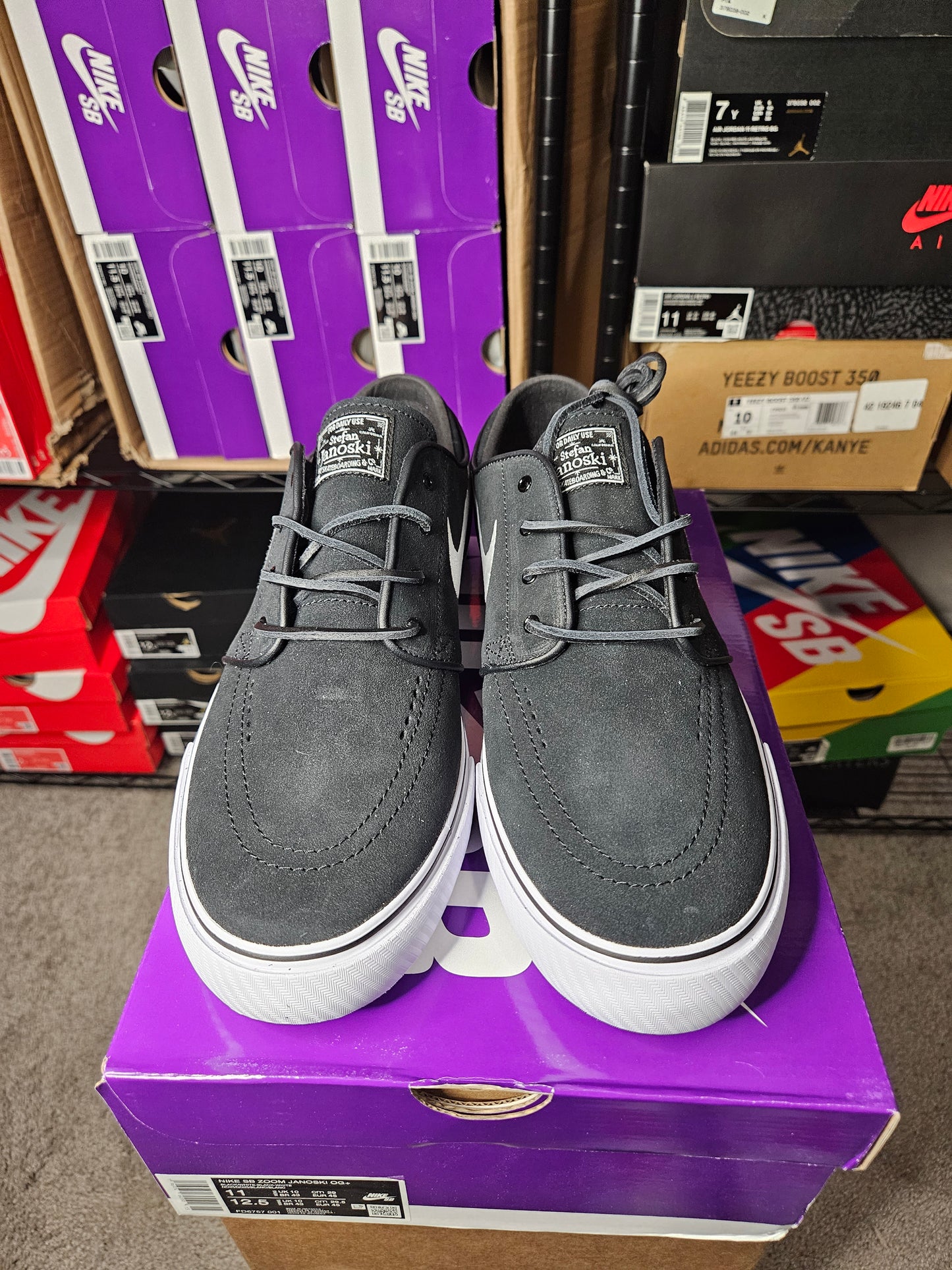 Sizes 5/9.5/10/11 - Zoom Stefan Janoski+ SB Black White