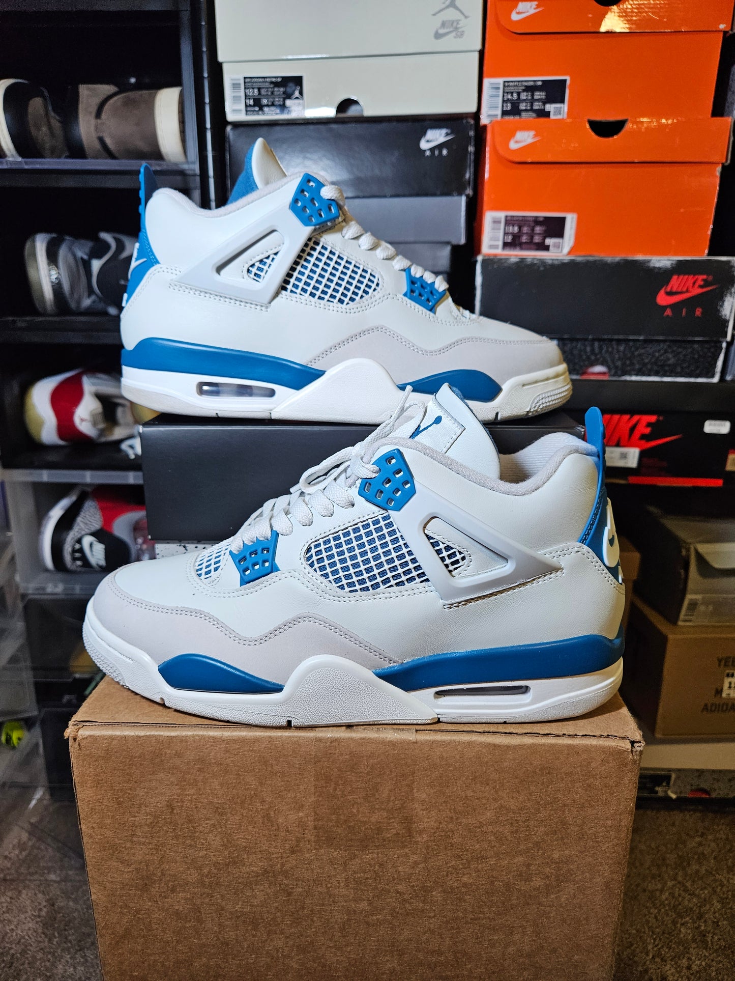 Size 9.5 - AJ 4 Retro 2024 Military Blue
