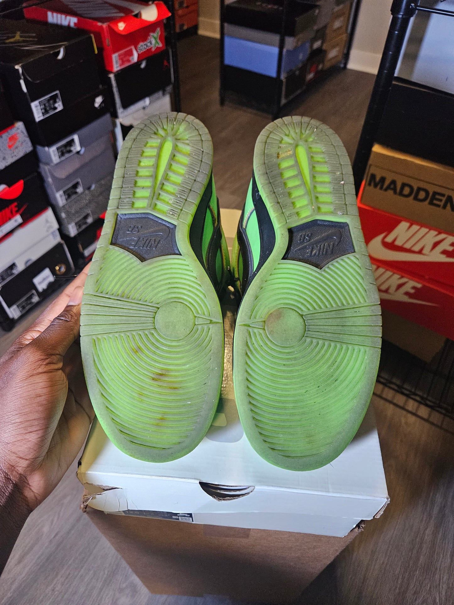 Size 11 - SB Dunk Low x Powerpuff Girls Buttercup