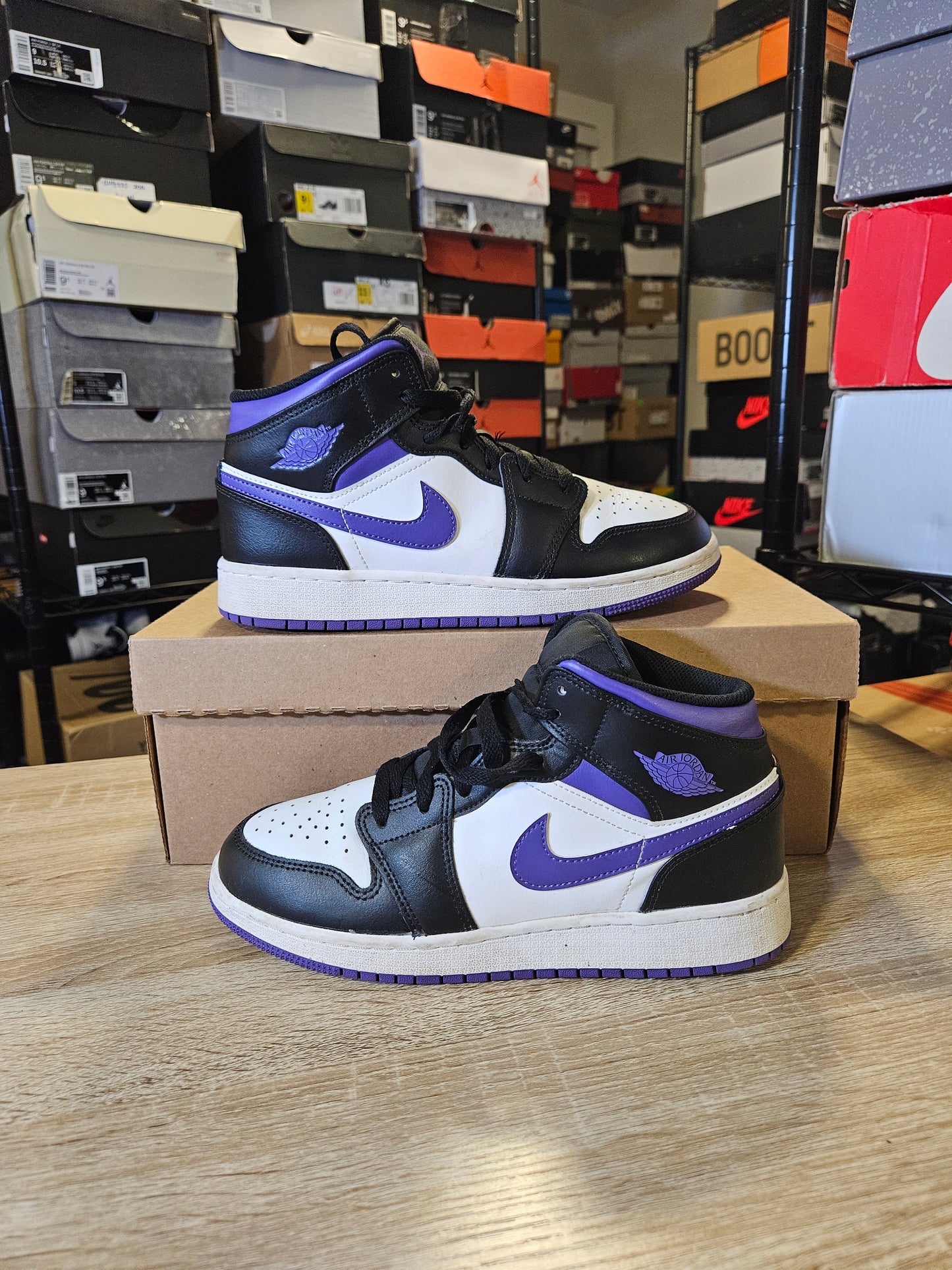 Size 6 - AJ 1 Mid Dark Iris