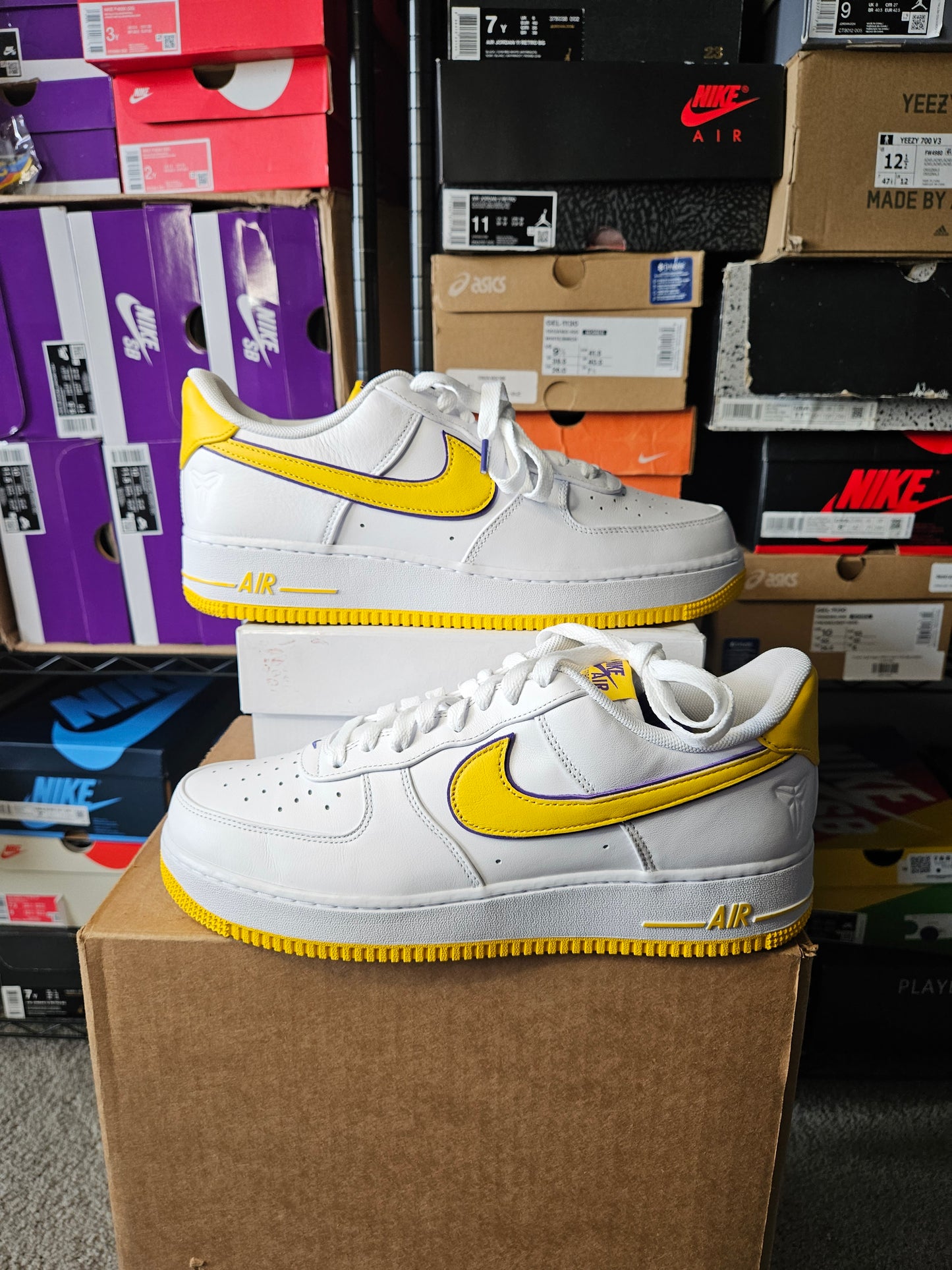 Size 12 - Kobe Bryant x Air Force 1 Retro QS Low Lakers Home