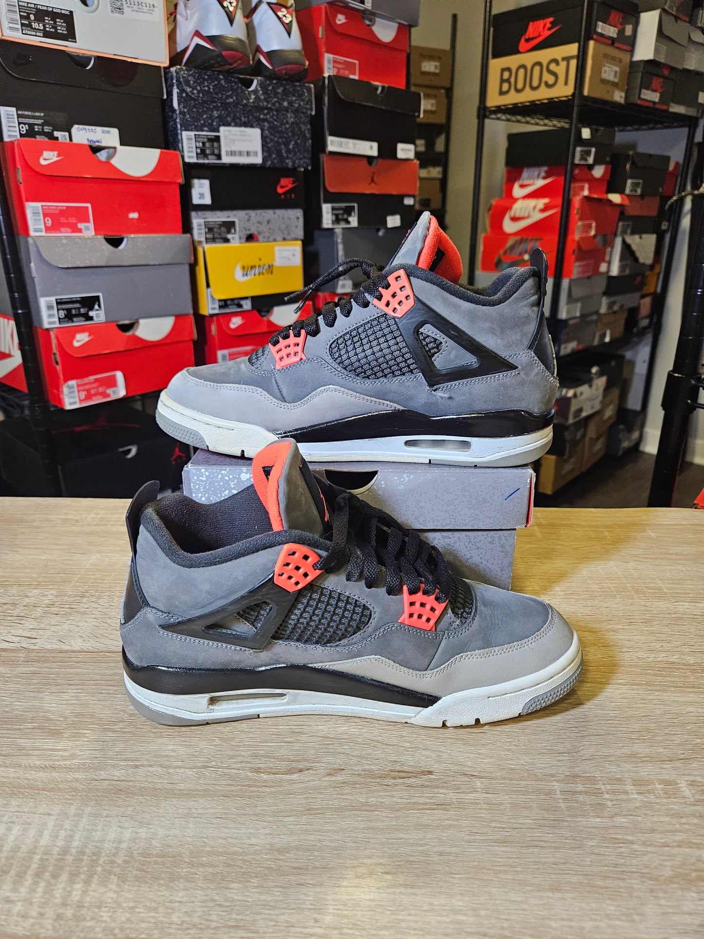 Size 8.5 - AJ 4 Retro Mid Infrared