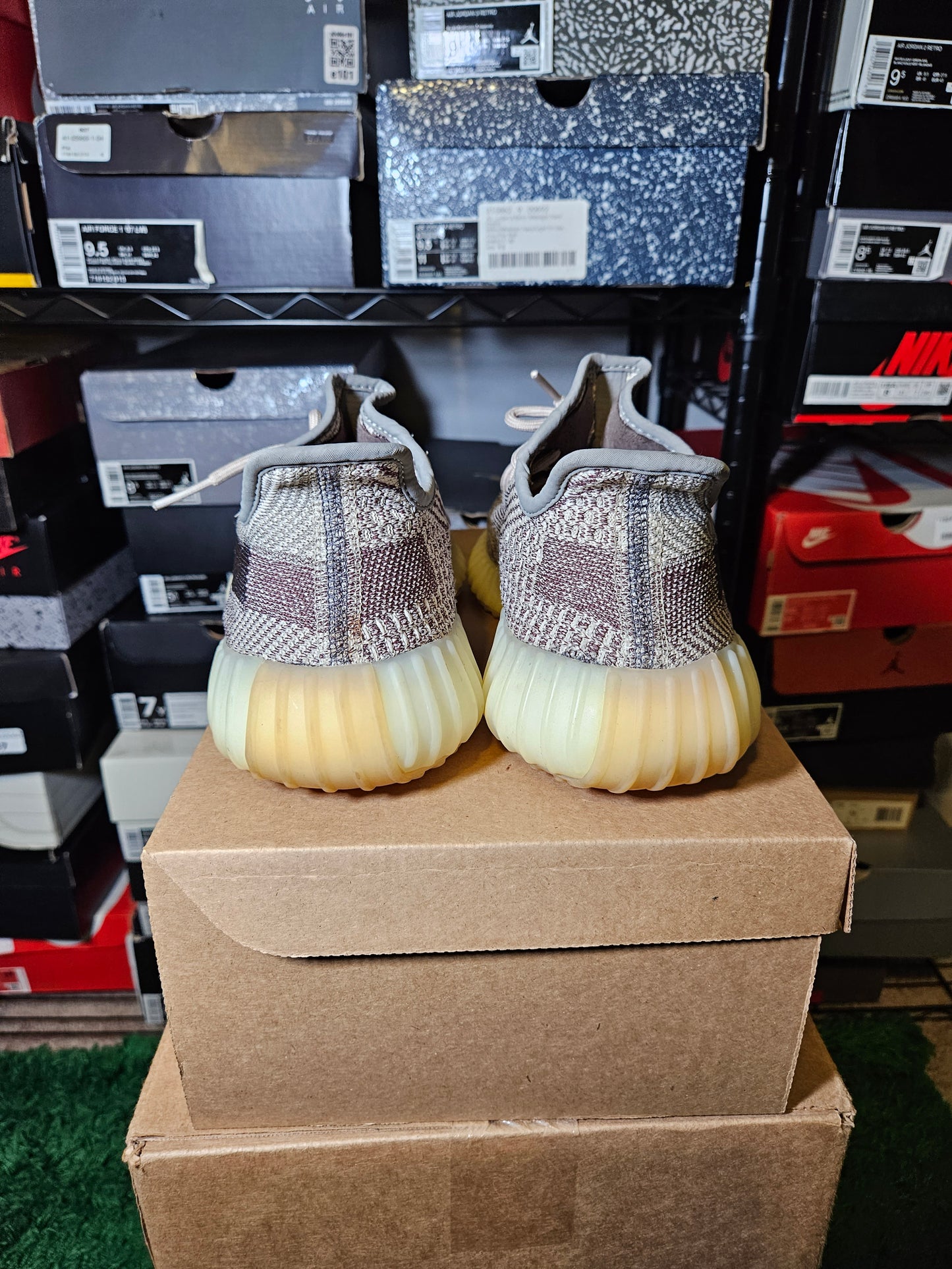 Size 9.5 - YZY Boost 350 V2 Low Zyon